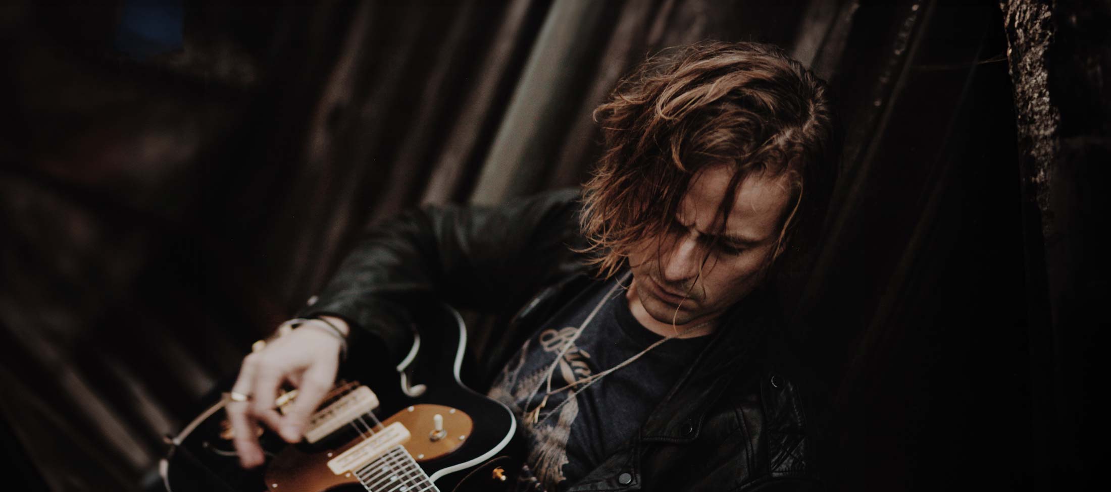 Merchandise - Baum Guitars