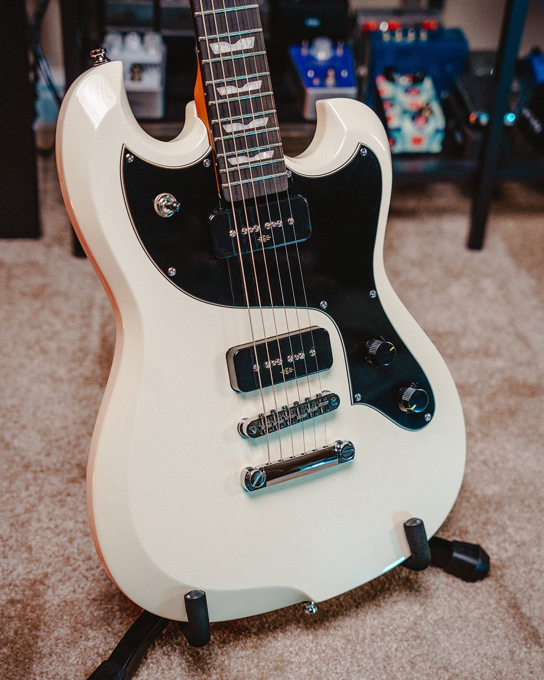 Carve - Vintage White - Baum Guitars