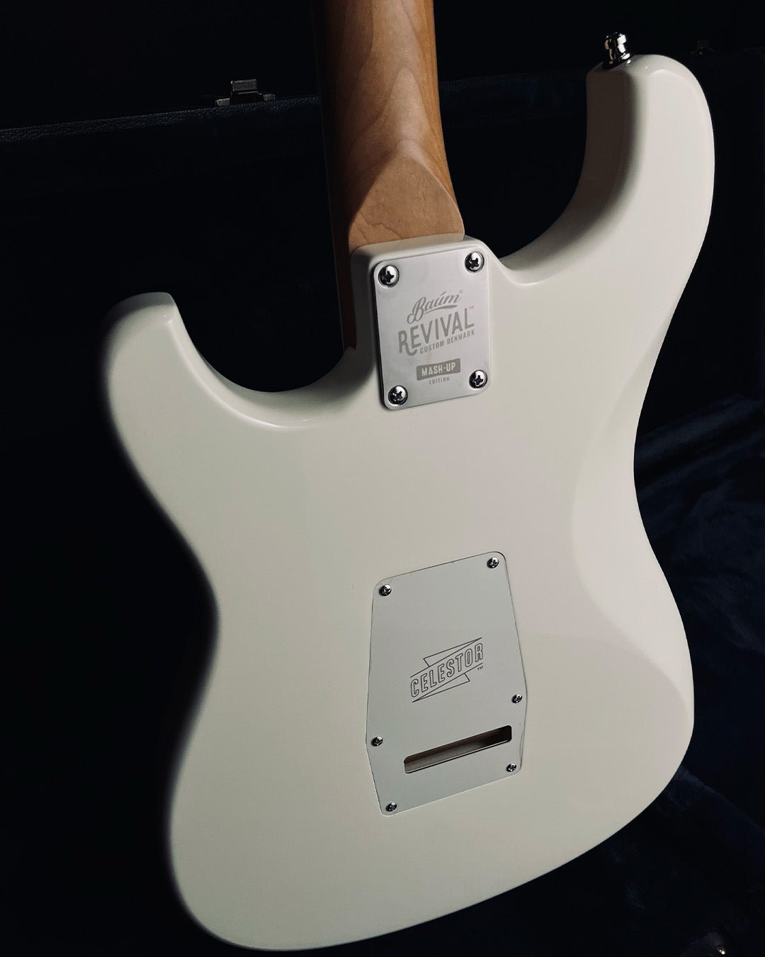 Celestor - Vintage White (Mash - Up Limited Edition) - Baum Guitars