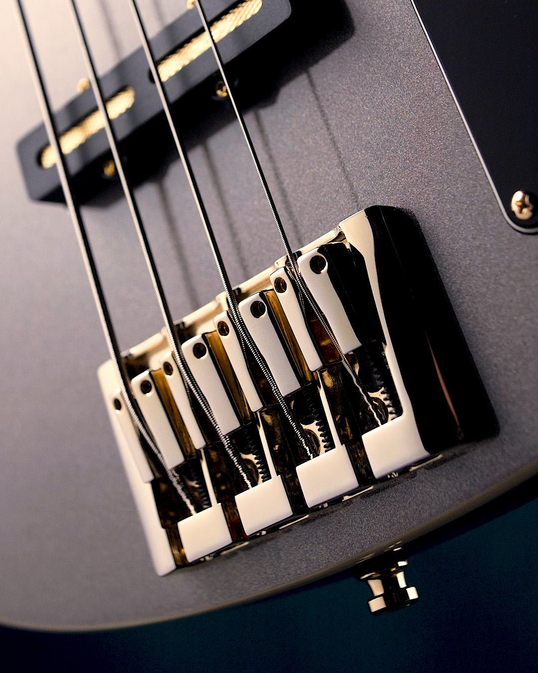 10th Anniversary Nidhogg Bass - Baum Guitars