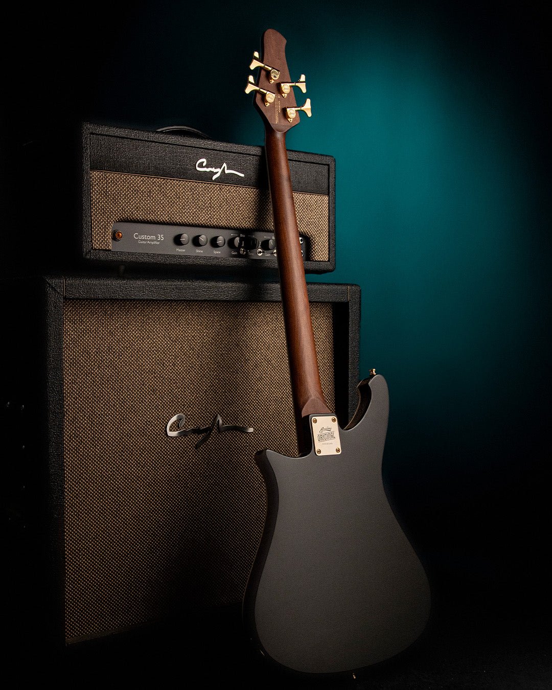 Nidhogg Bass - Pure Black - Baum Guitars