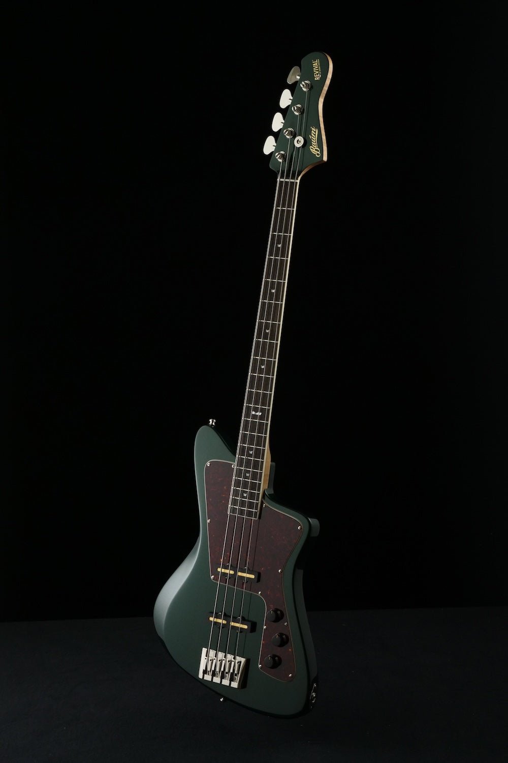Revival 49 Wingman Bass - British Racing Green metallic | Custom Shop - Baum Guitars