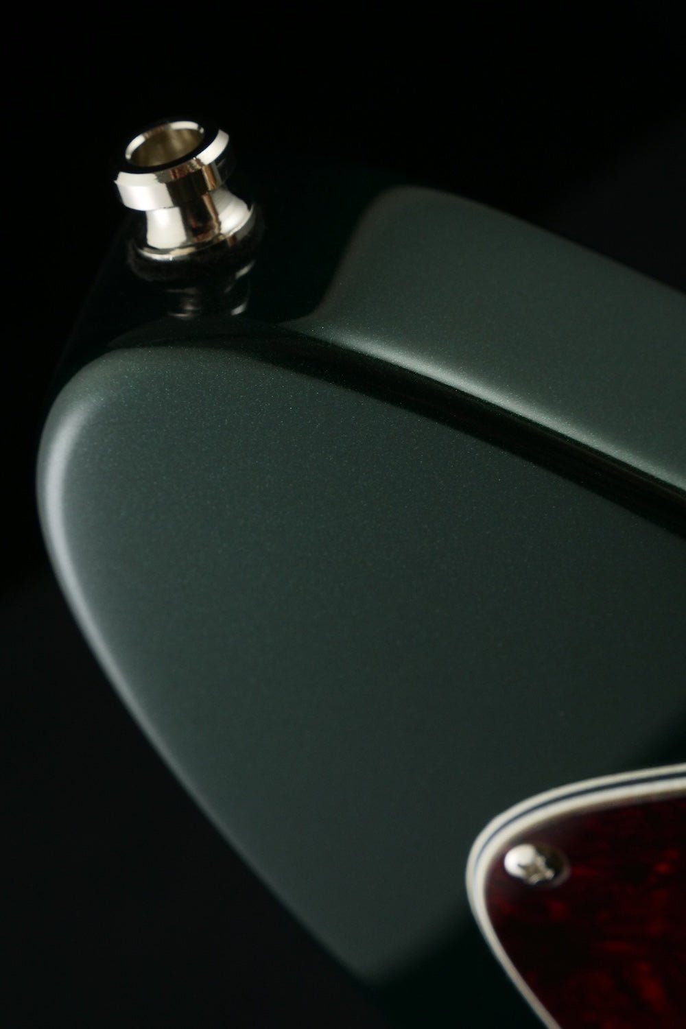 Revival 49 Wingman Bass - British Racing Green metallic | Custom Shop - Baum Guitars