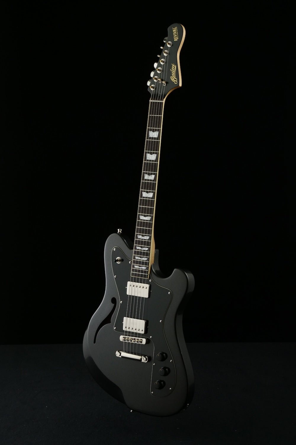 Revival 52 Conquer - Magnetic Black metallic | Custom Shop - Baum Guitars