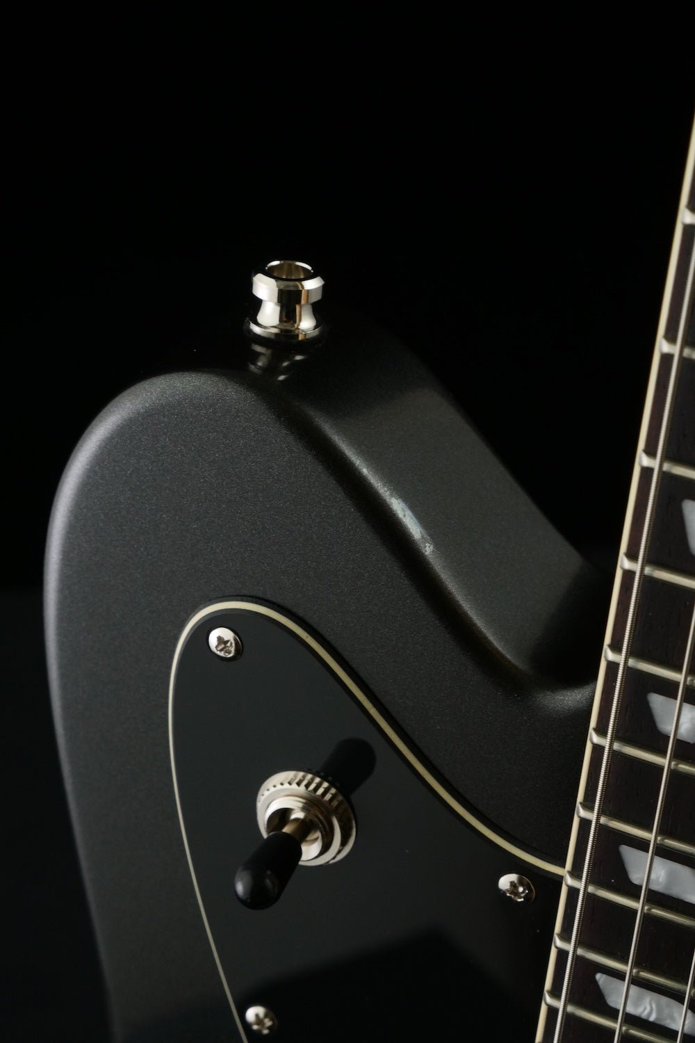 Revival 52 Conquer - Magnetic Black metallic | Custom Shop - Baum Guitars