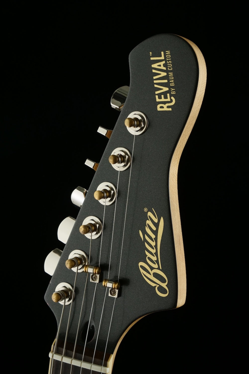 Revival #52 Conquer - Magnetic Black metallic | Custom Shop