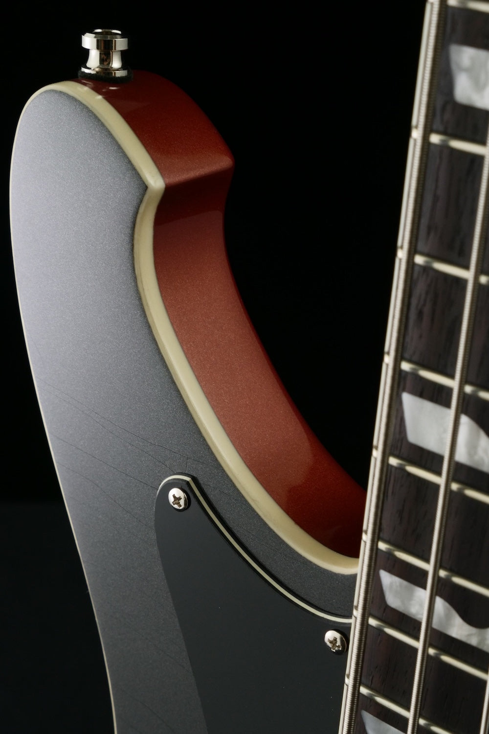 Revival #55 Nidhogg Bass - Magnetic Black & Orange metallic | Custom Shop