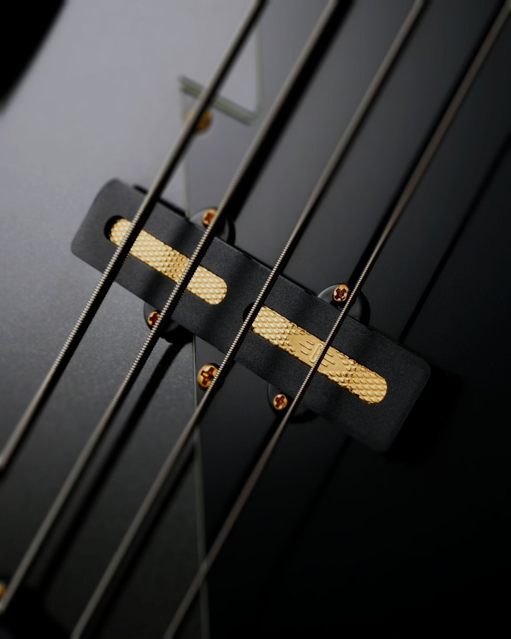 10th Anniversary Thunder Bass - Baum Guitars