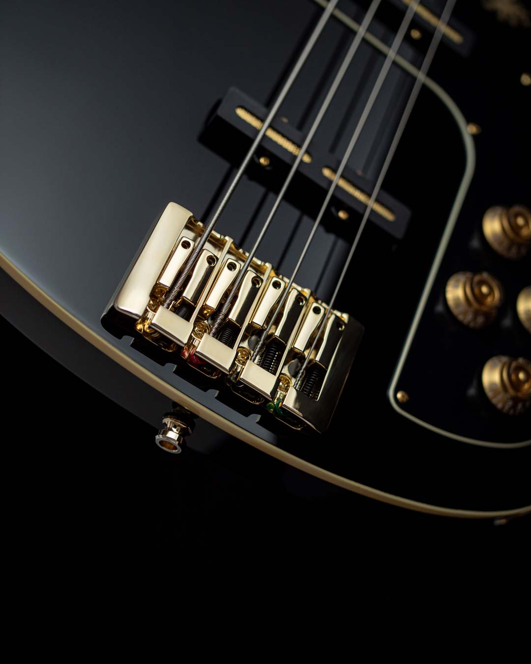 top-loaded bridge system for Baum Nidhogg bass guitar