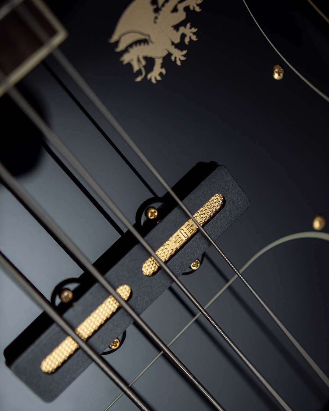 Nidhogg - Pure Black - Left Handed - Baum Guitars