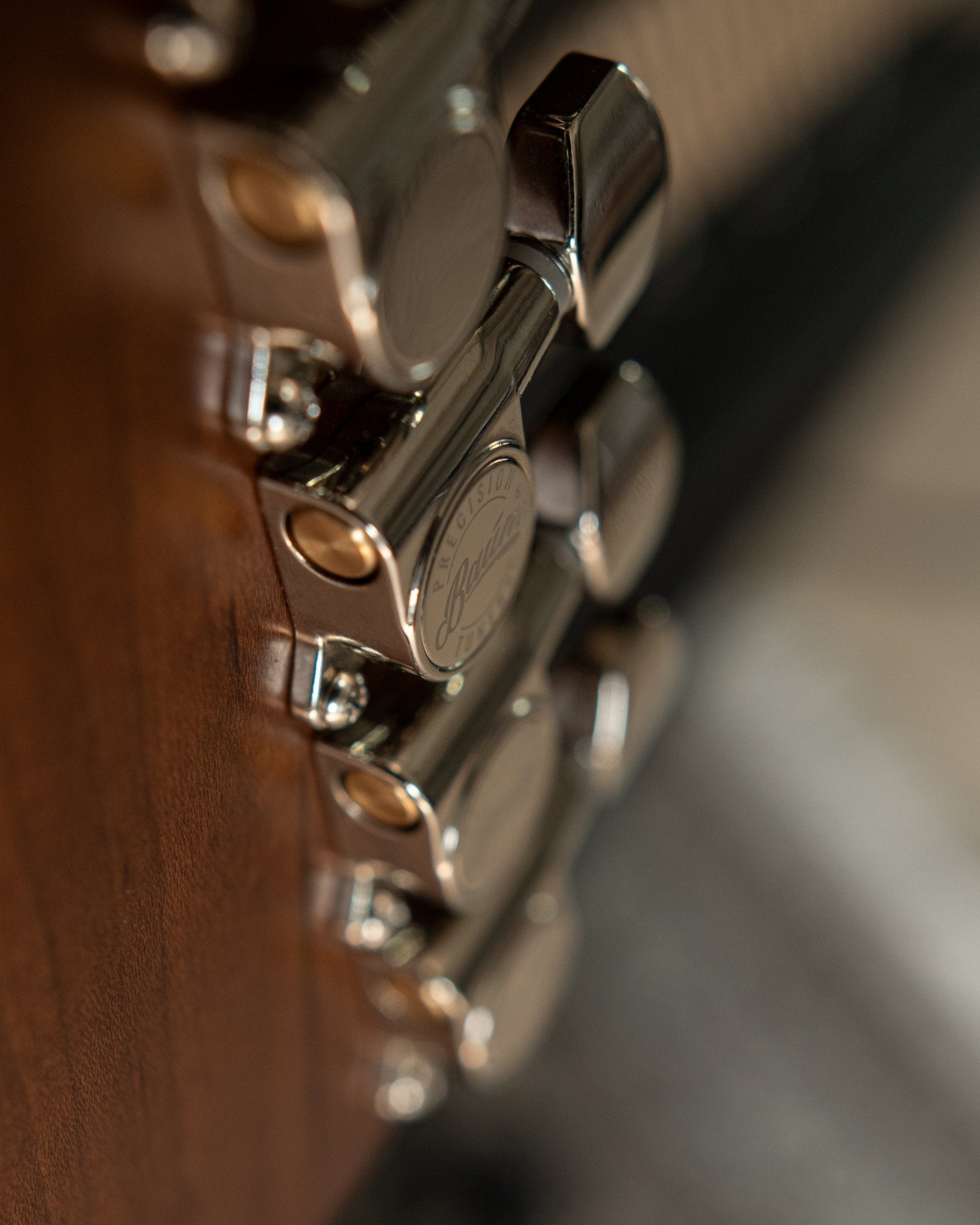 Celestor - Glacier Blue - Left Hand - Baum Guitars