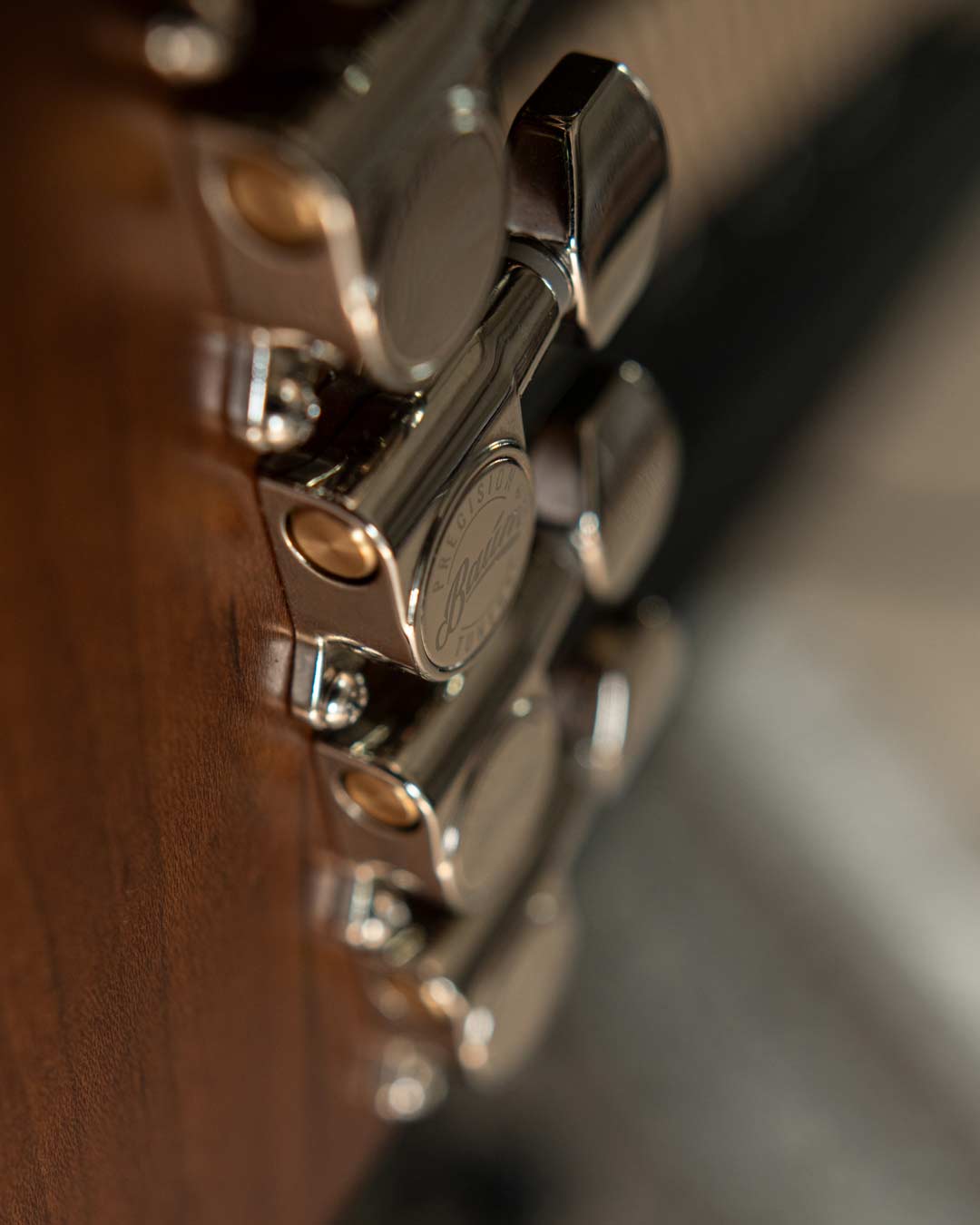 Celestor - Vintage White - Baum Guitars
