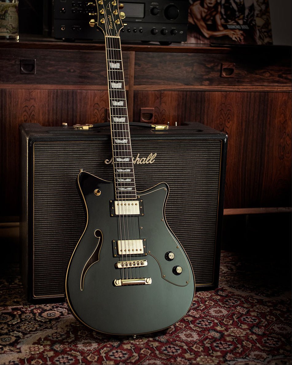 Revolt - Pure Black - Baum Guitars