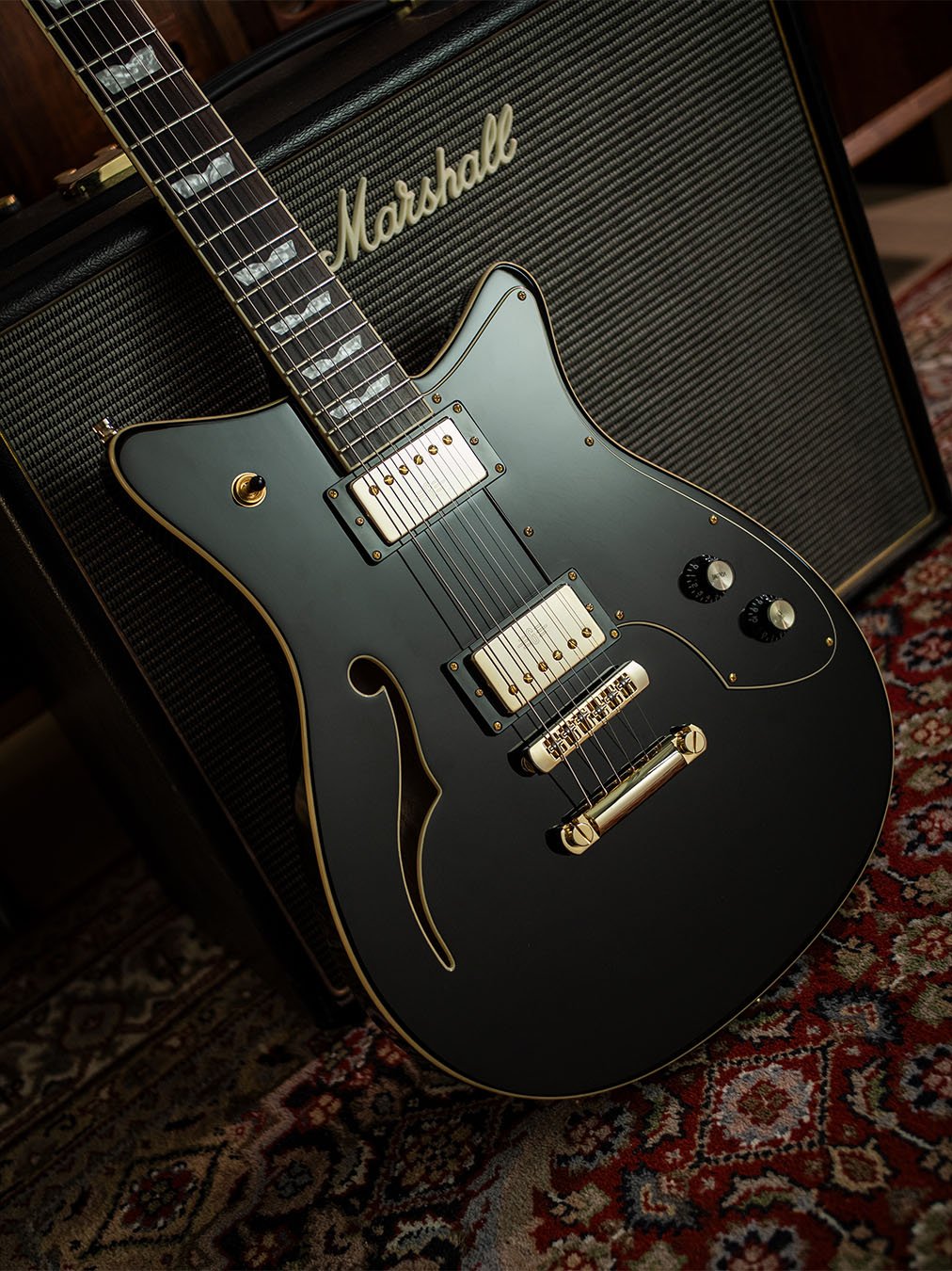 Revolt - Pure Black - Baum Guitars