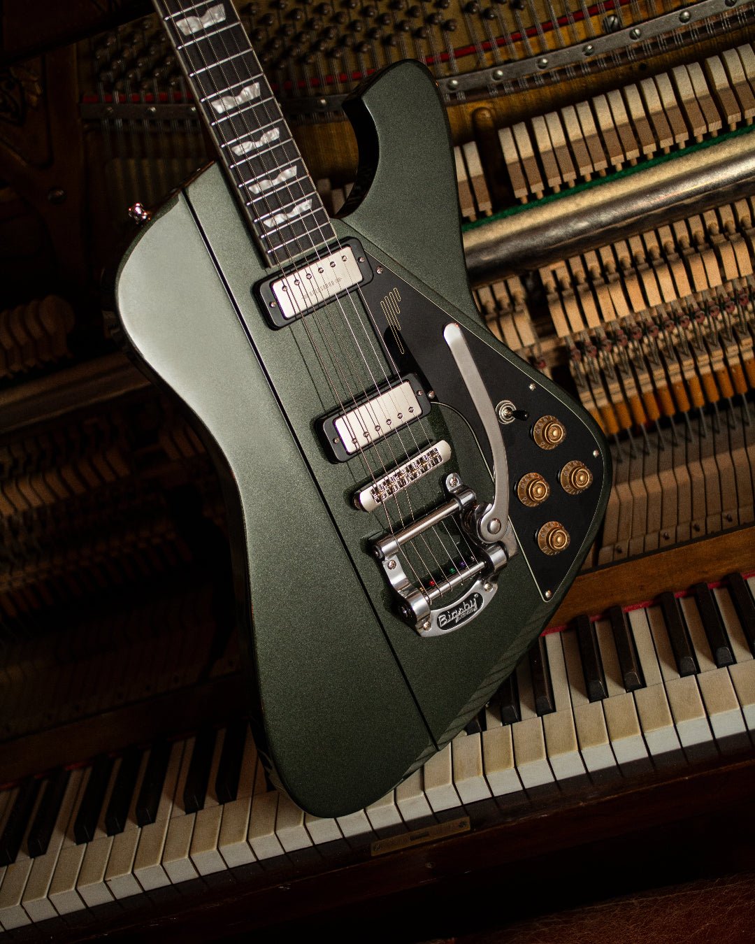 Backwing - Deep Forest - Baum Guitars