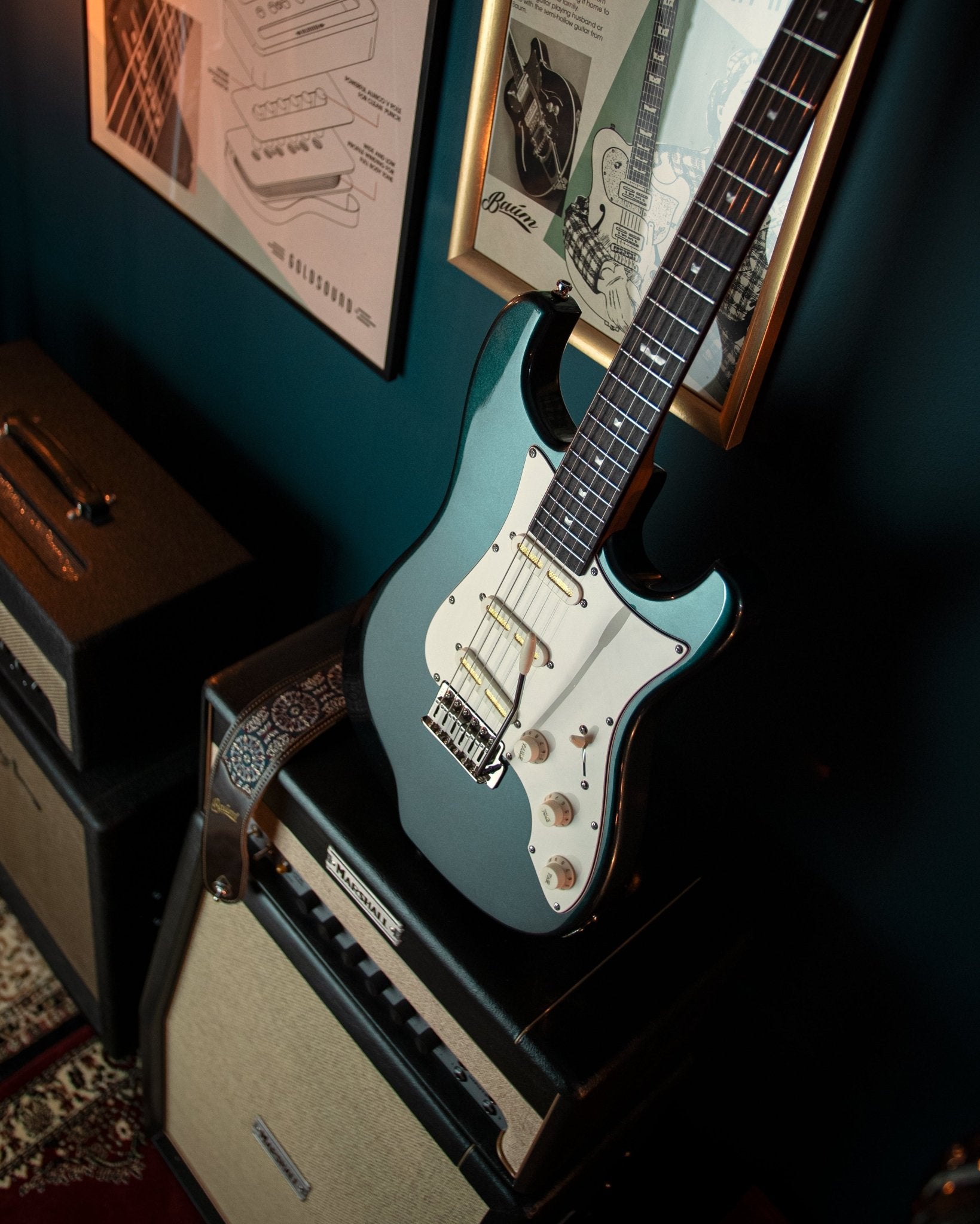 Celestor - Glacier Blue - Left Hand - Baum Guitars