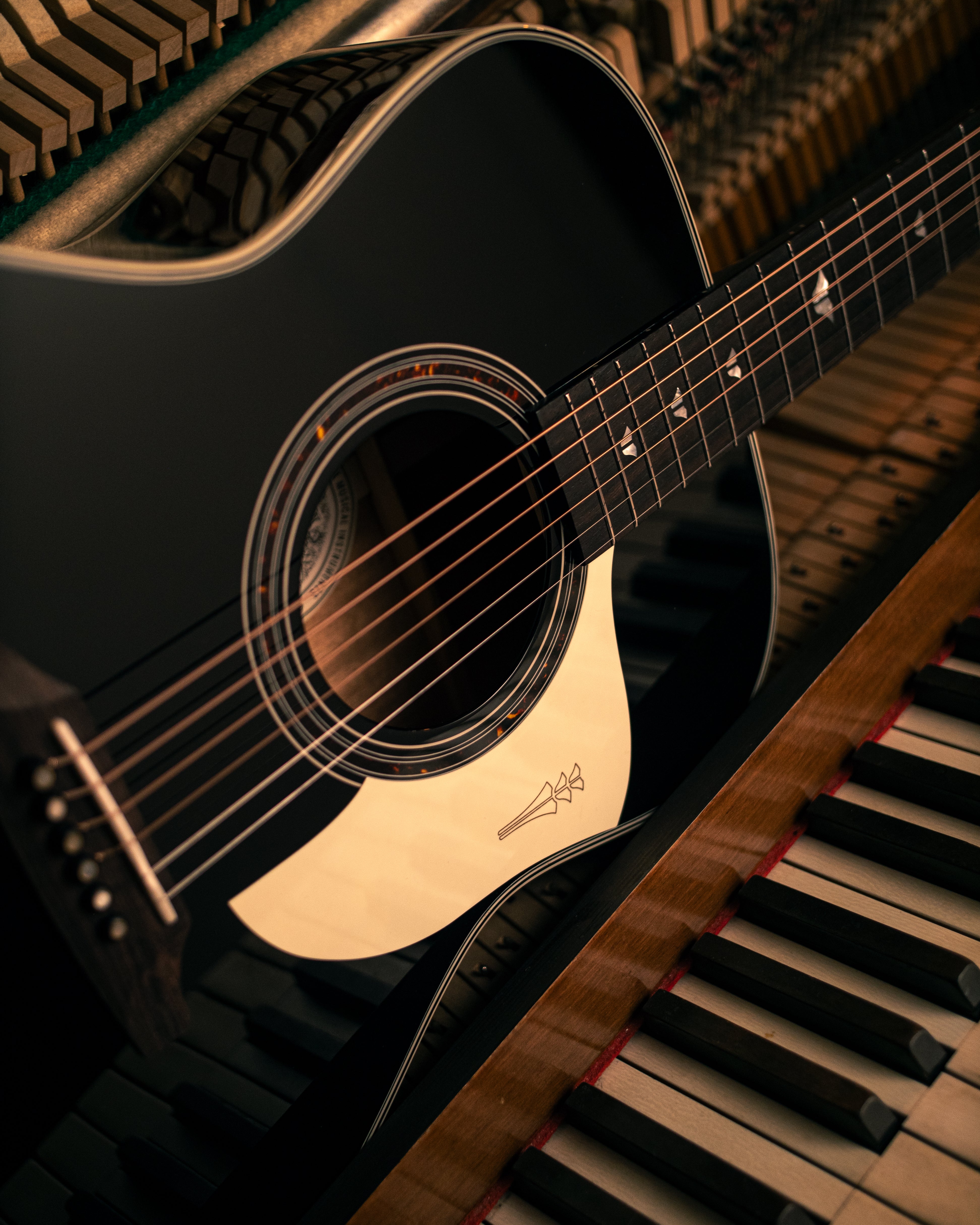 Leaper Melody - Pure Black