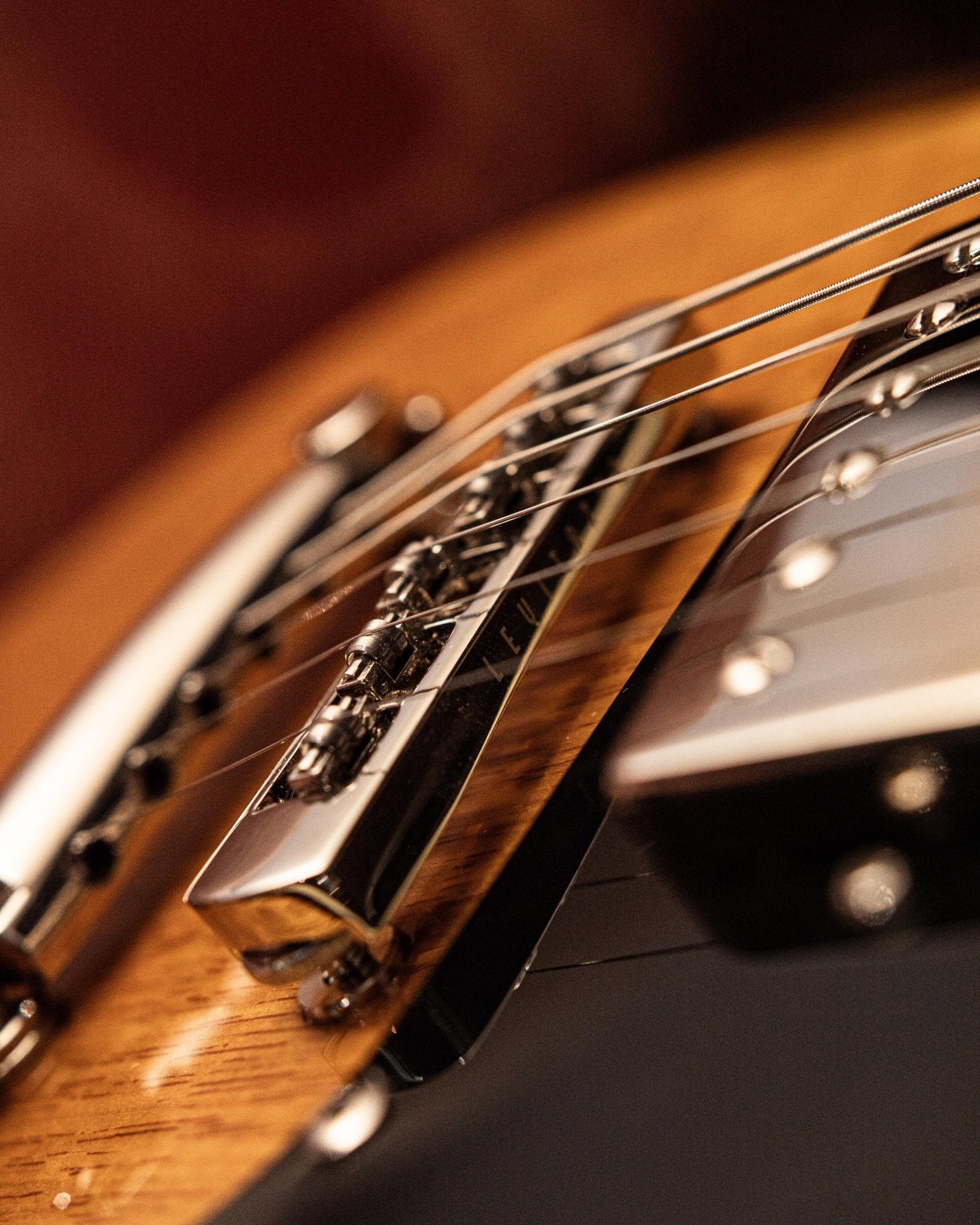 Wingman - Custom Shop / Korina Body - Baum Guitars