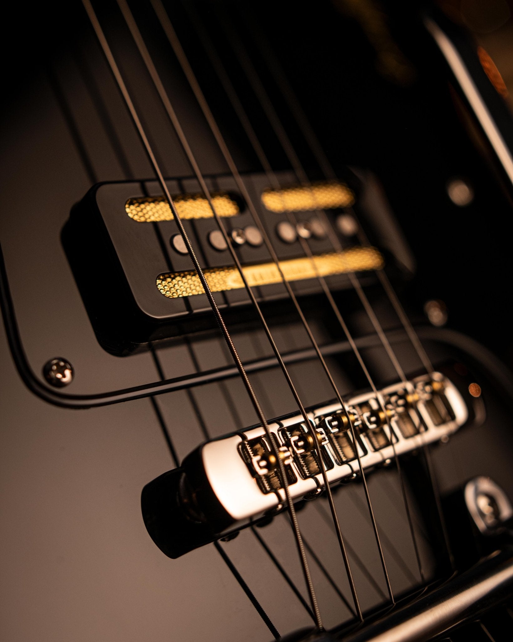 Conquer - Pure Black - Baum Guitars