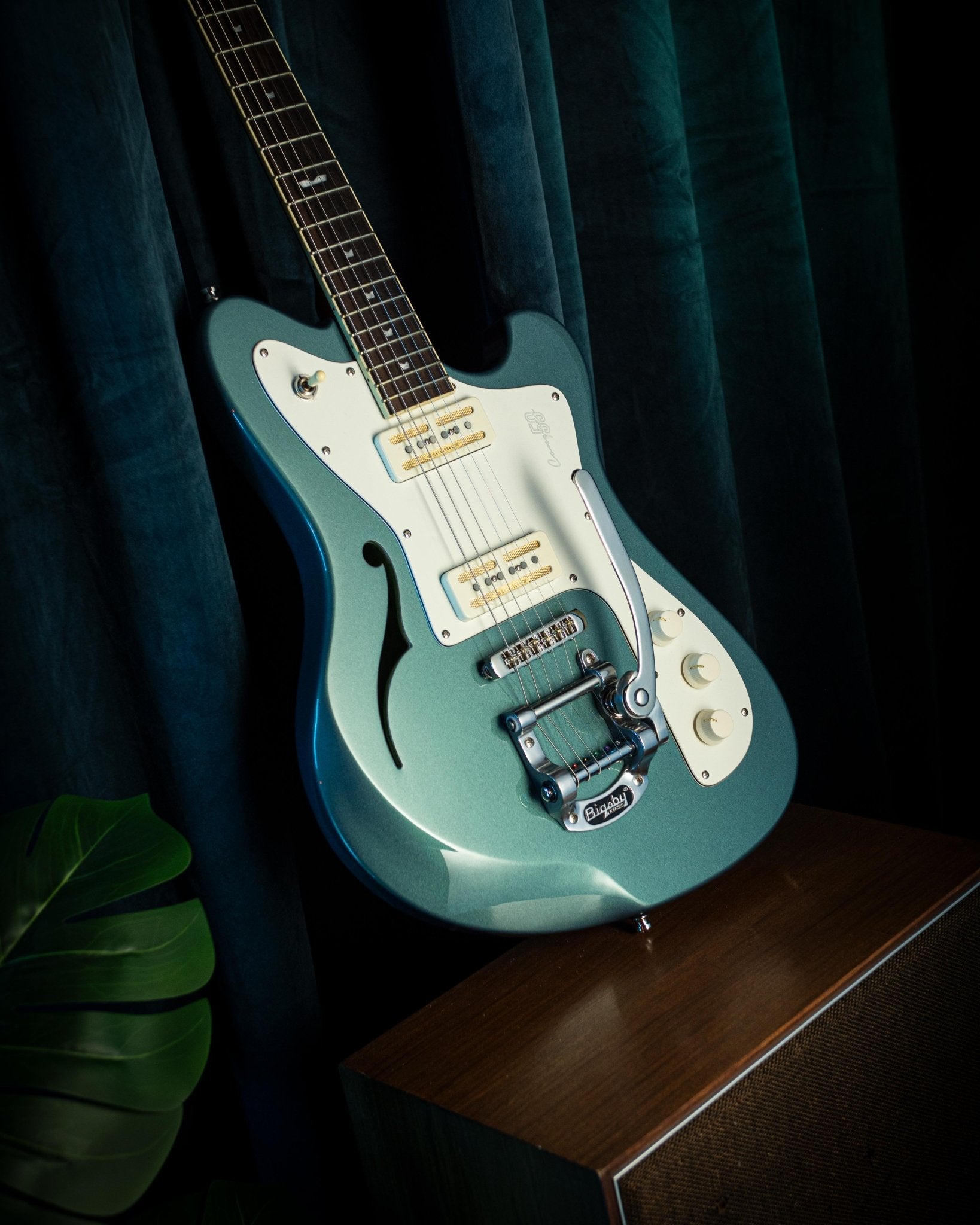 Conquer - Pelham Blue - Baum Guitars