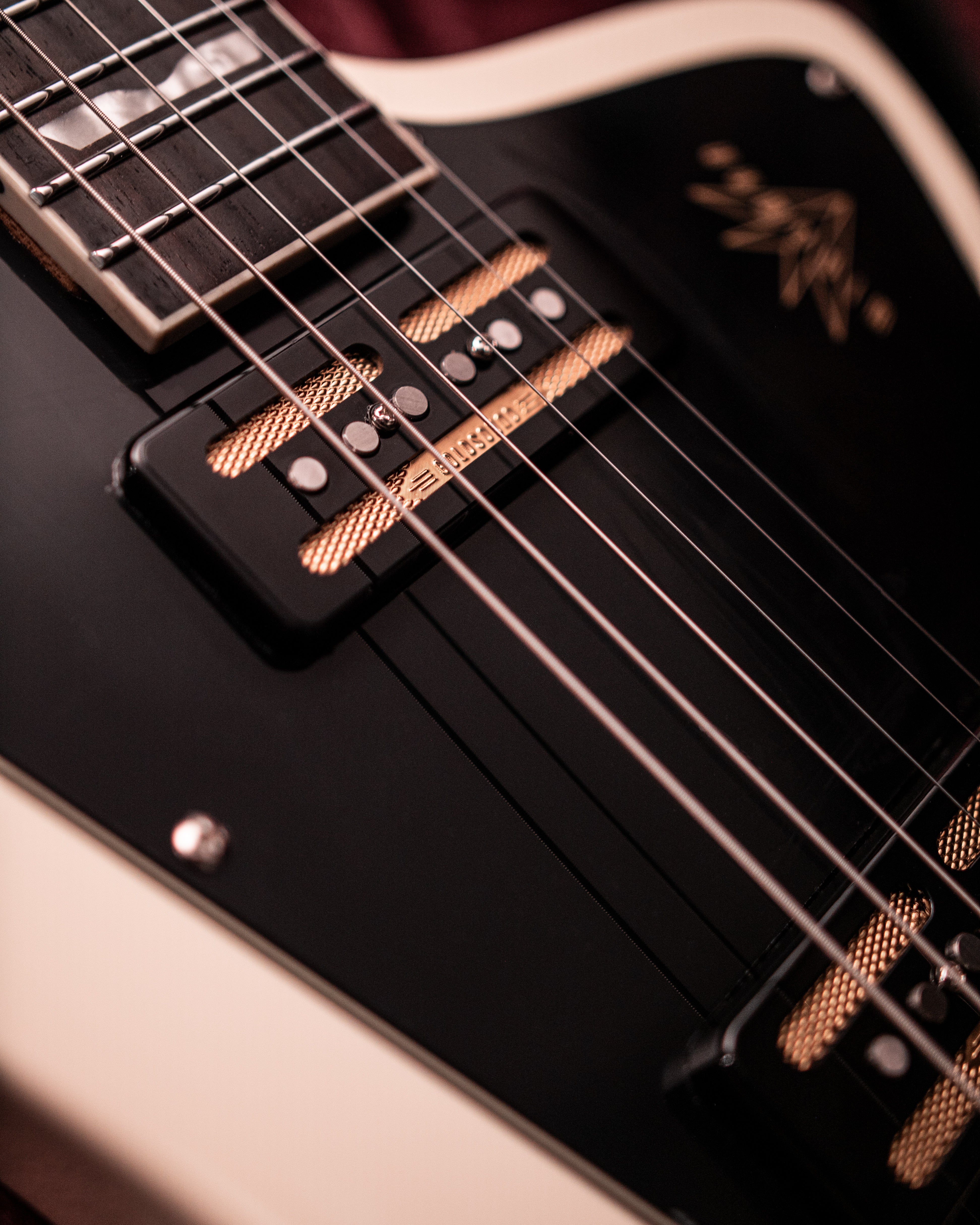 Wingman - Vintage White (Mash-Up Limited Edition)