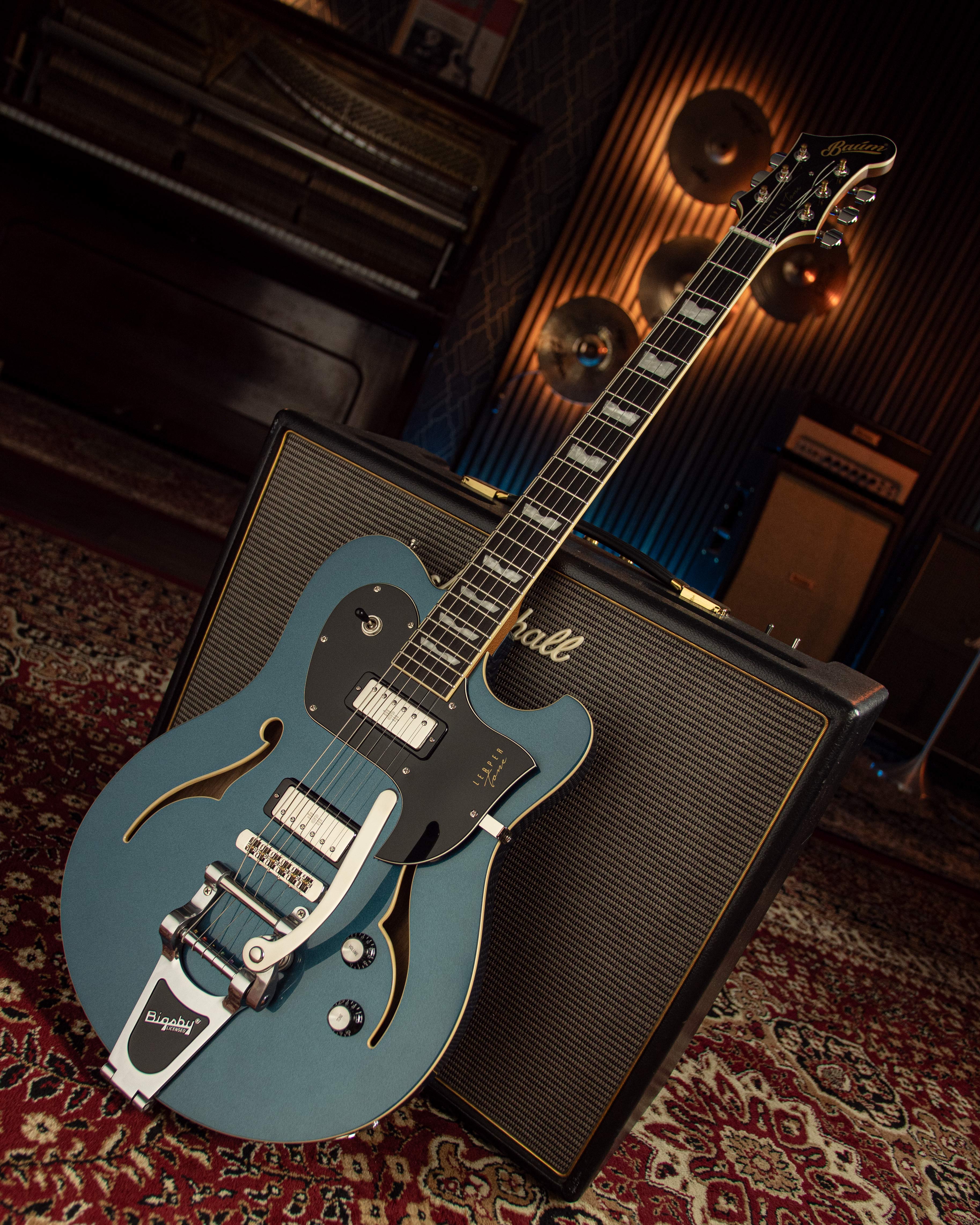 Leaper Tone - Dolphin Blue - Black Weeks 2025