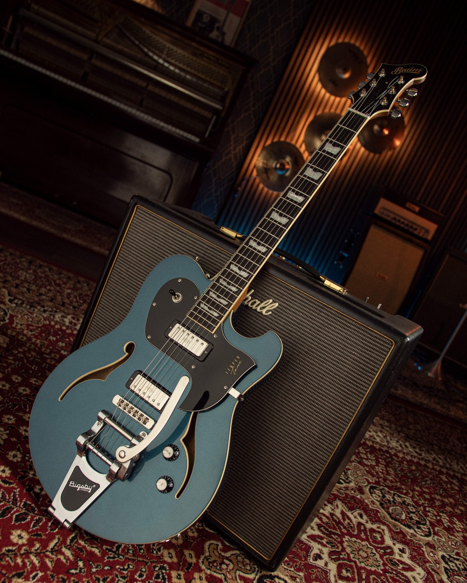 Leaper Tone - Dolphin Blue - Baum Guitars