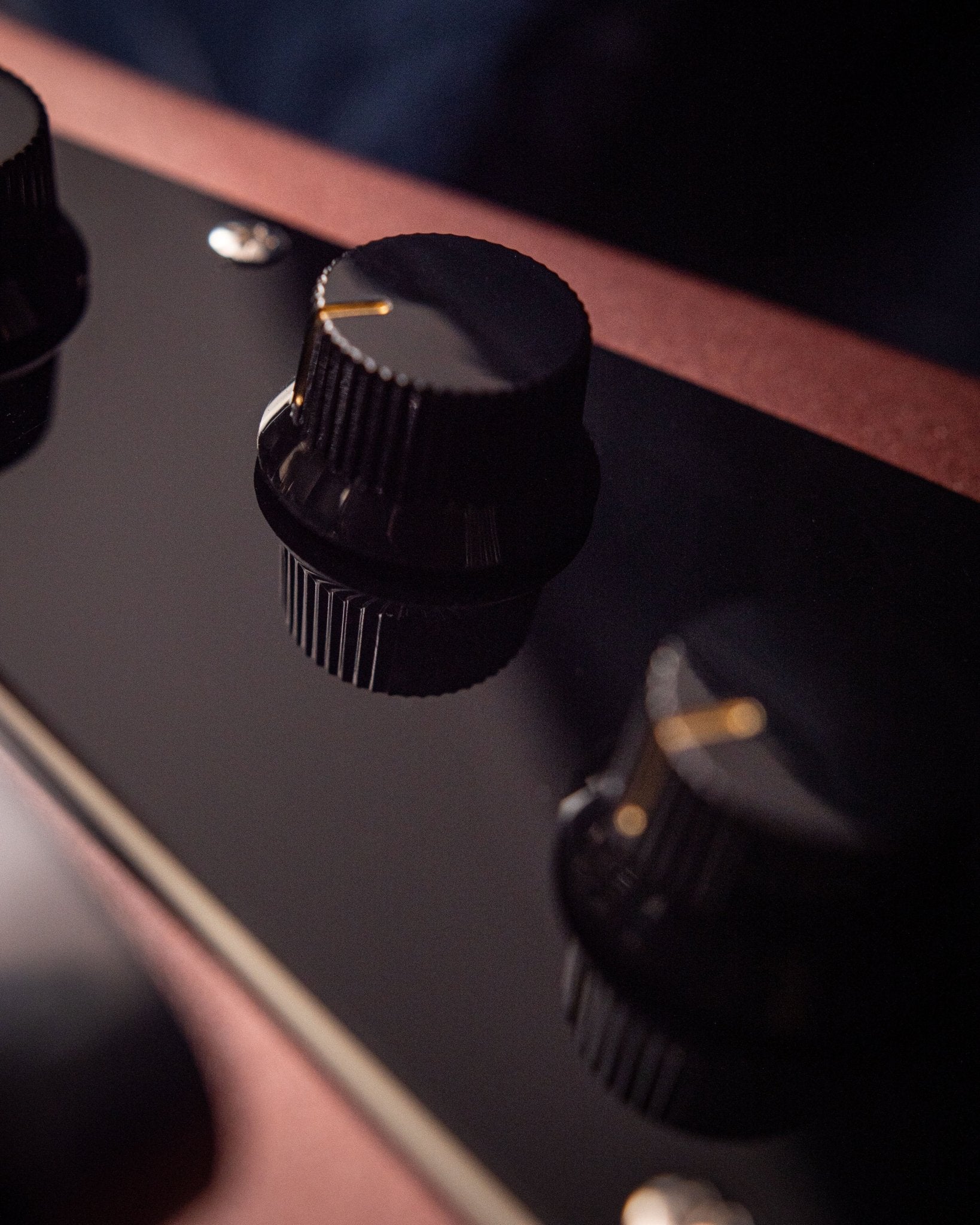 Wingman Deluxe - Burgundy Mist - Baum Guitars