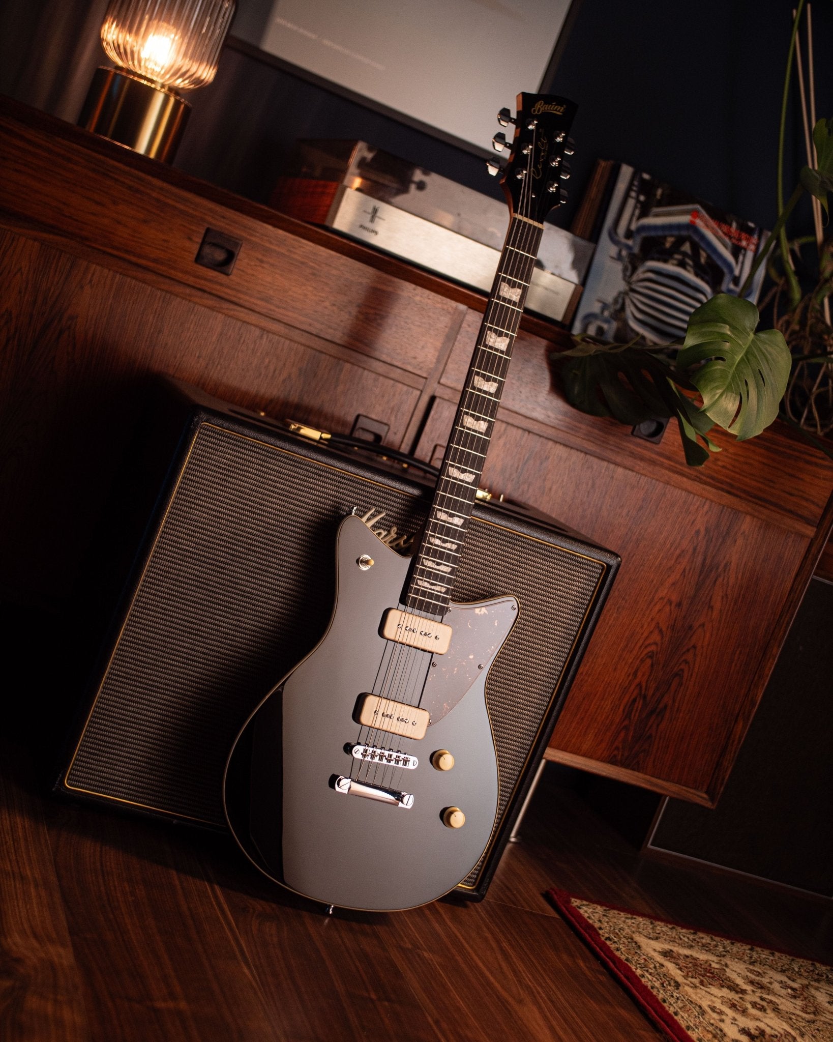 Revolt - Pure Black - Baum Guitars