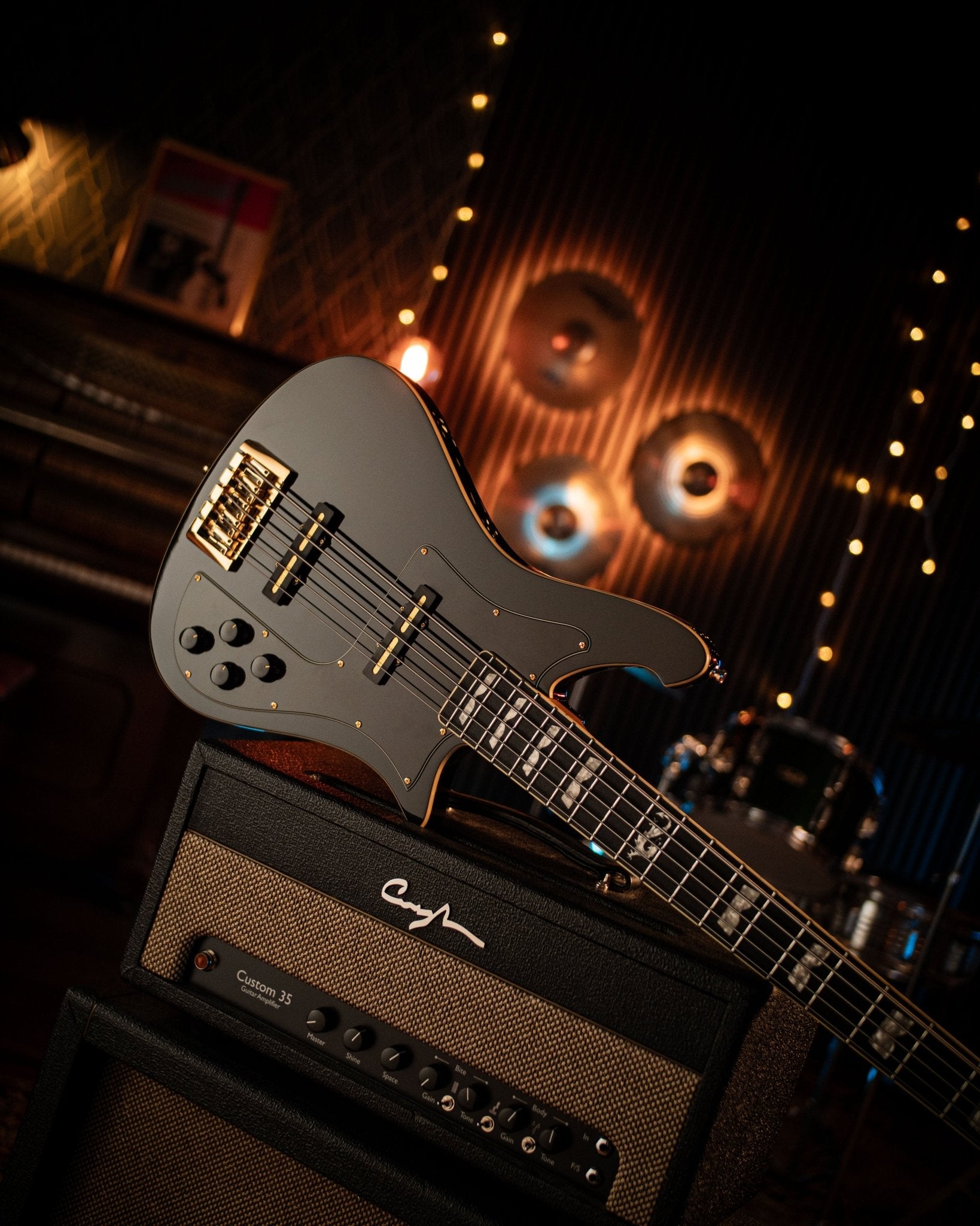 Nidhogg Bass 5-String - Pure Black - Baum Guitars