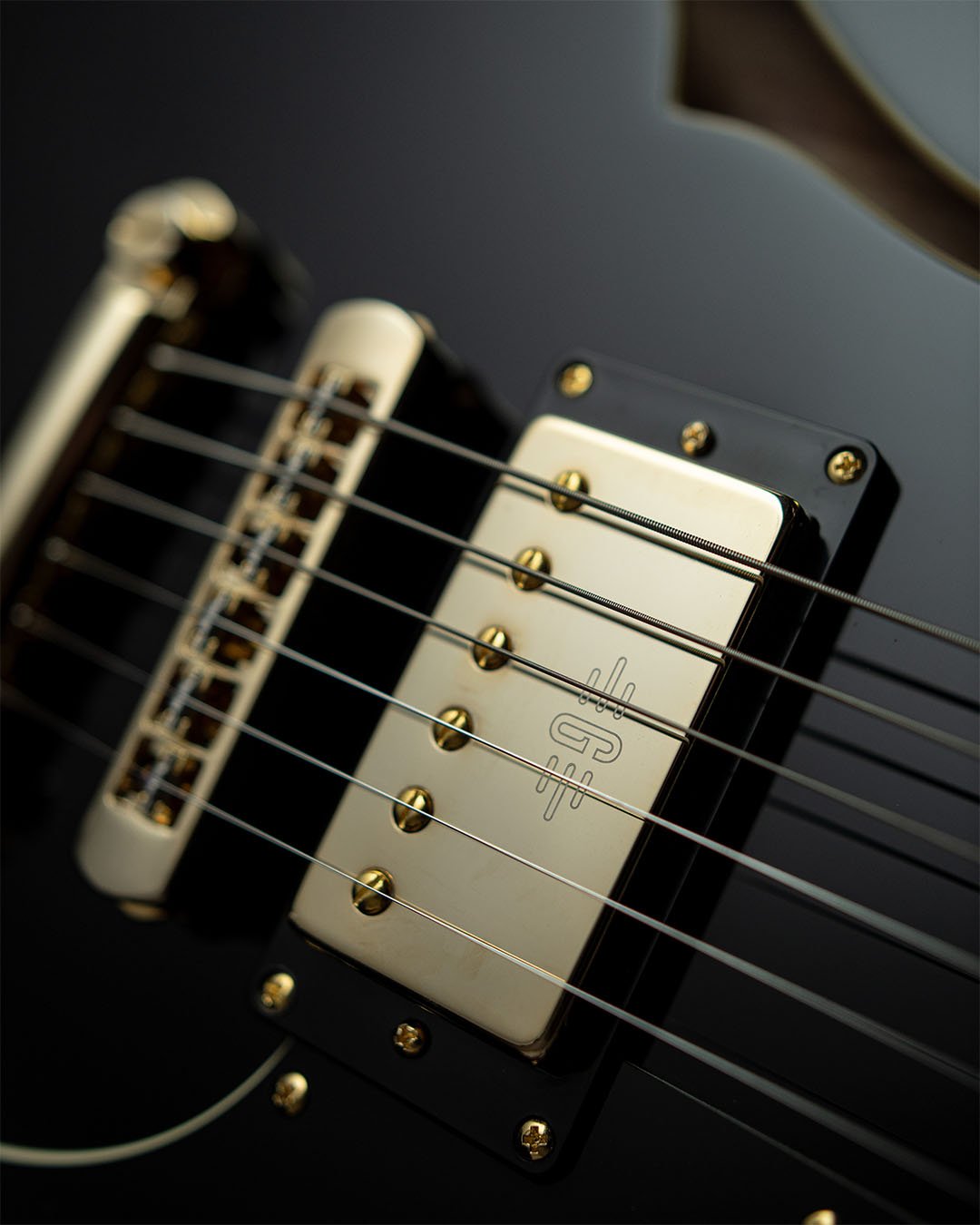 Revolt - Pure Black - Baum Guitars