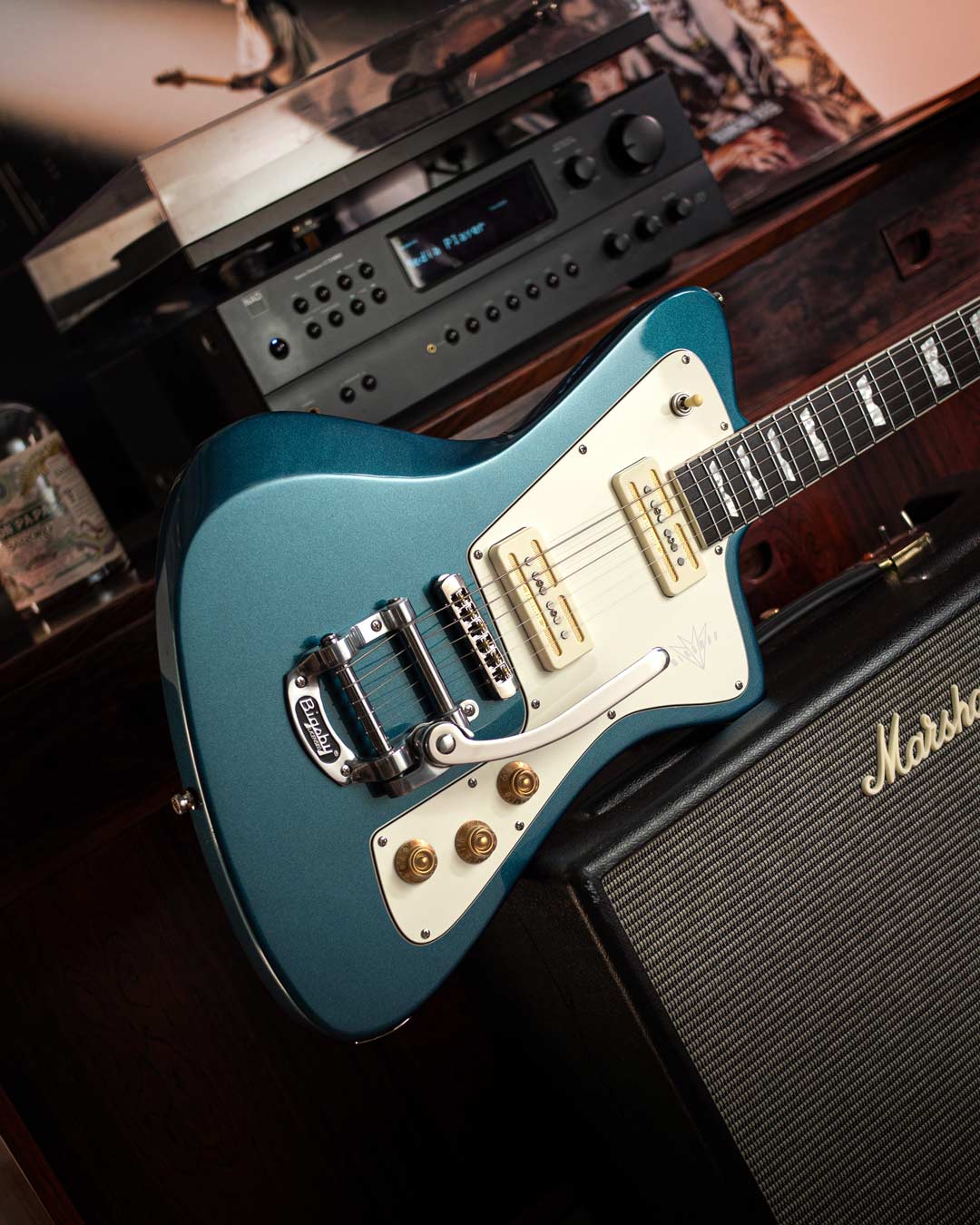 Wingman - Dolphin Blue - Baum Guitars