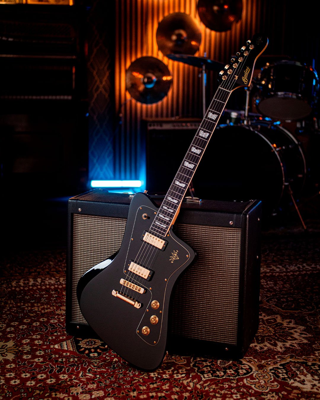 Wingman - Pure Black - Baum Guitars