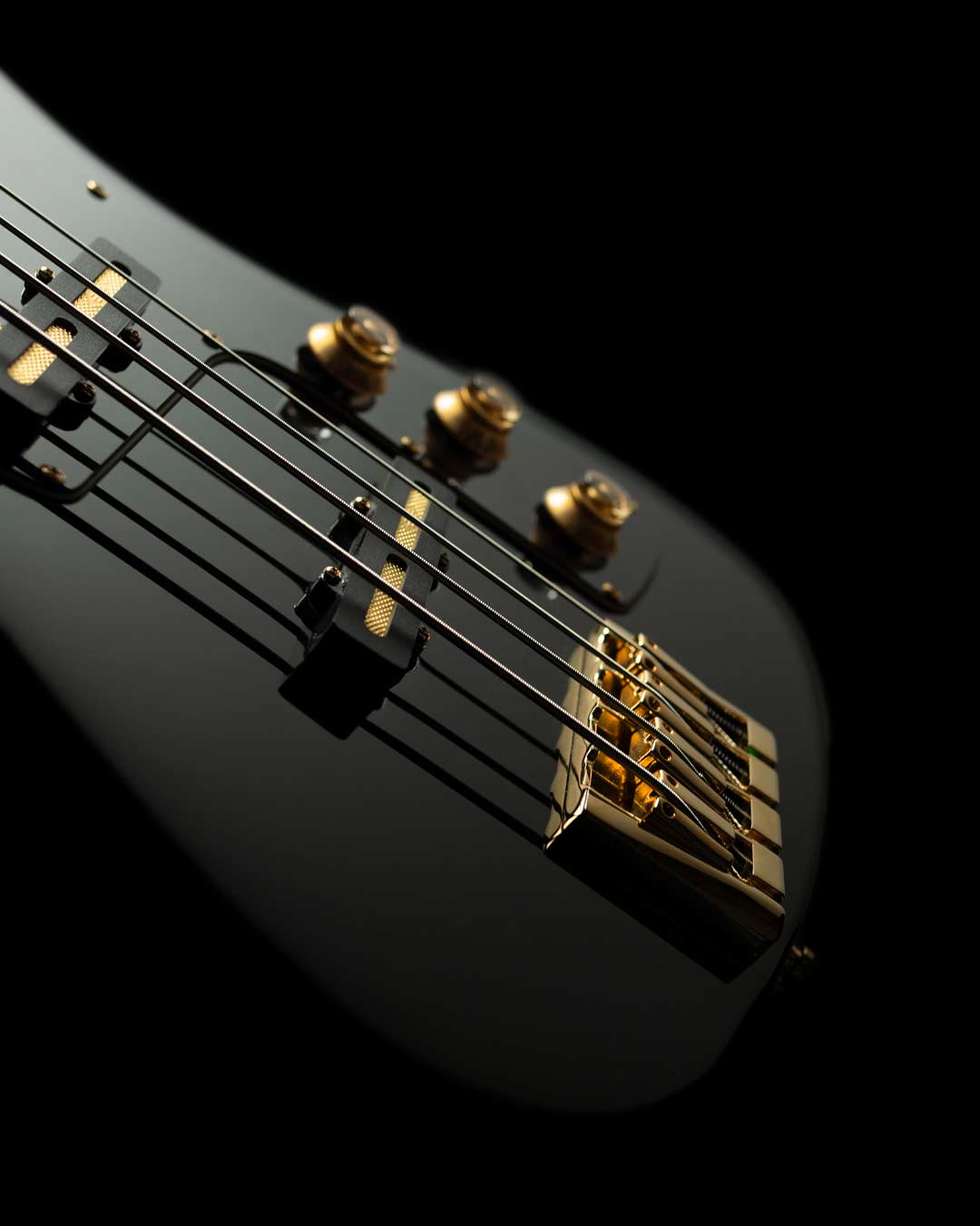 Wingman bass close-up detail of bridge