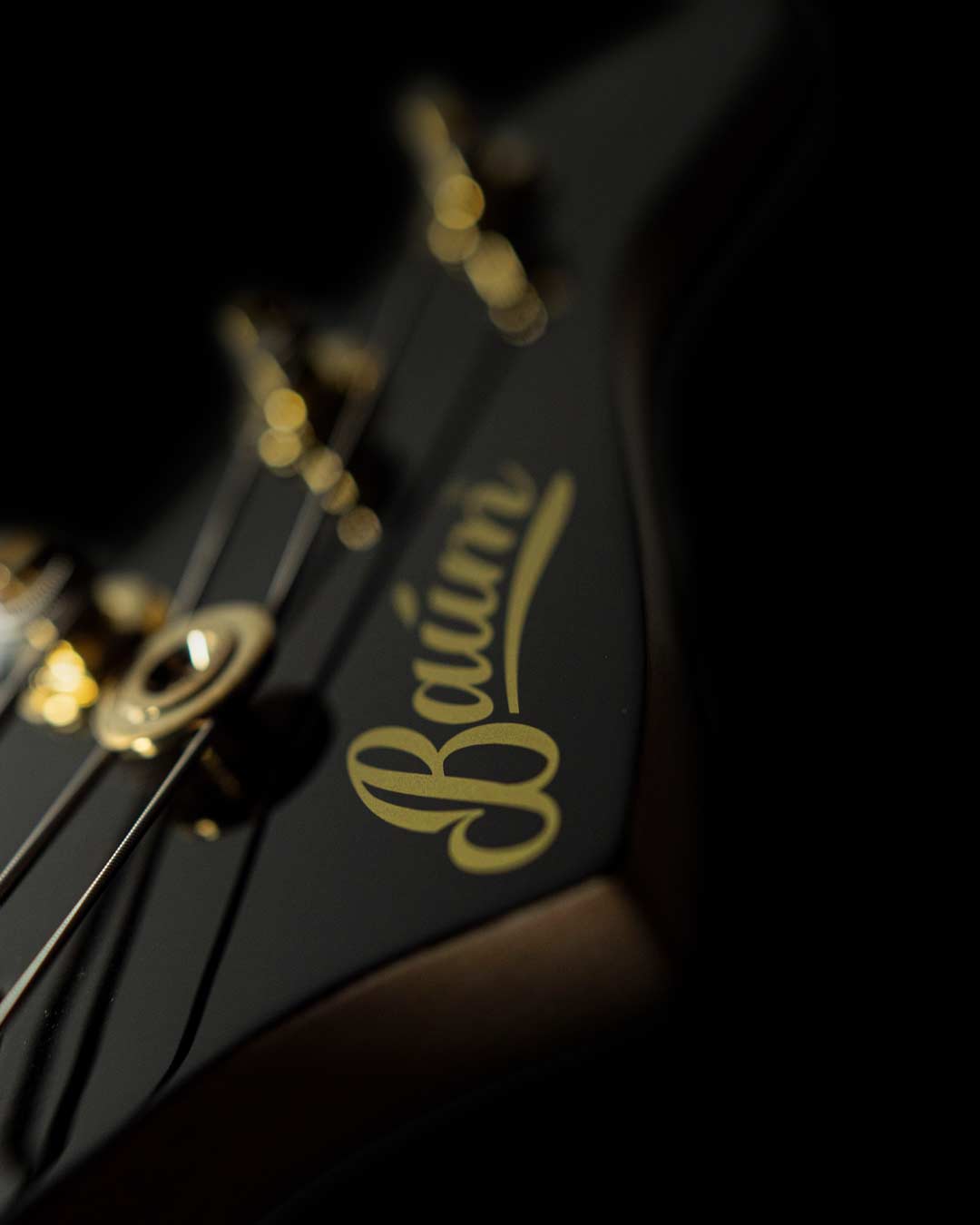 Wingman Bass - Pure Black - Baum Guitars