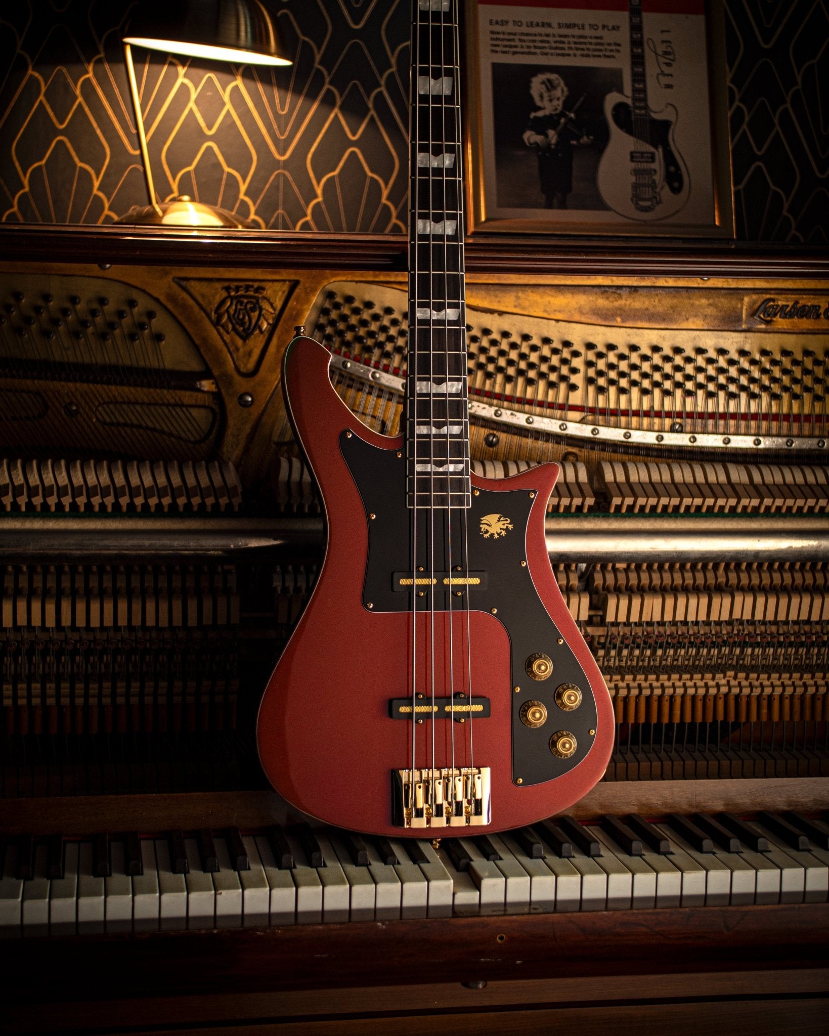 Nidhogg Bass - Siena Pearl - Baum Guitars