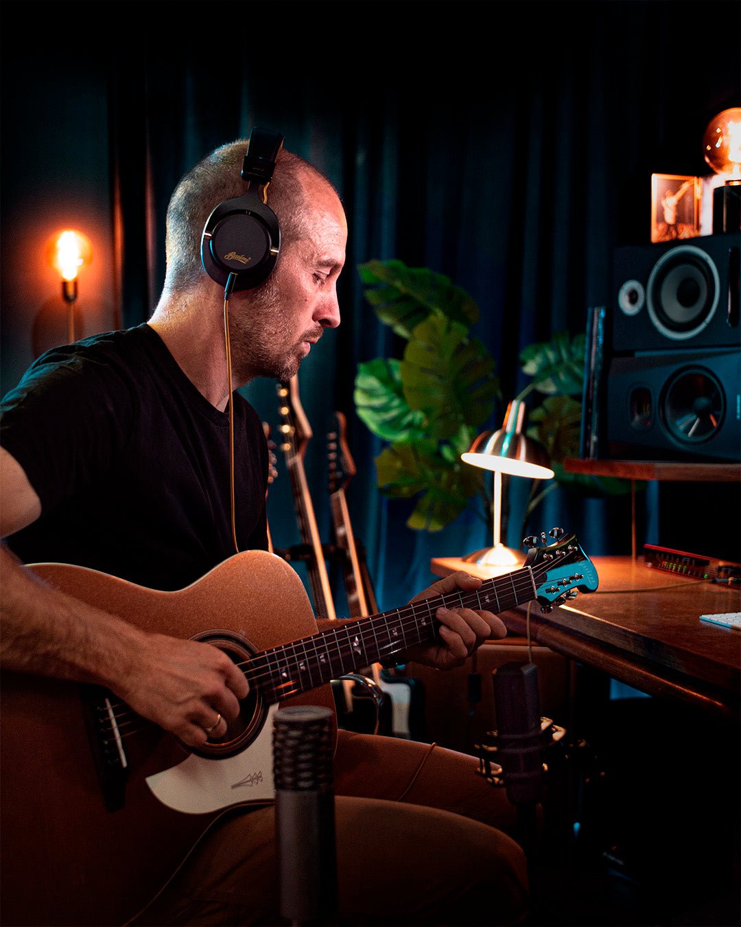 ellipse studio headphones - Baum Guitars