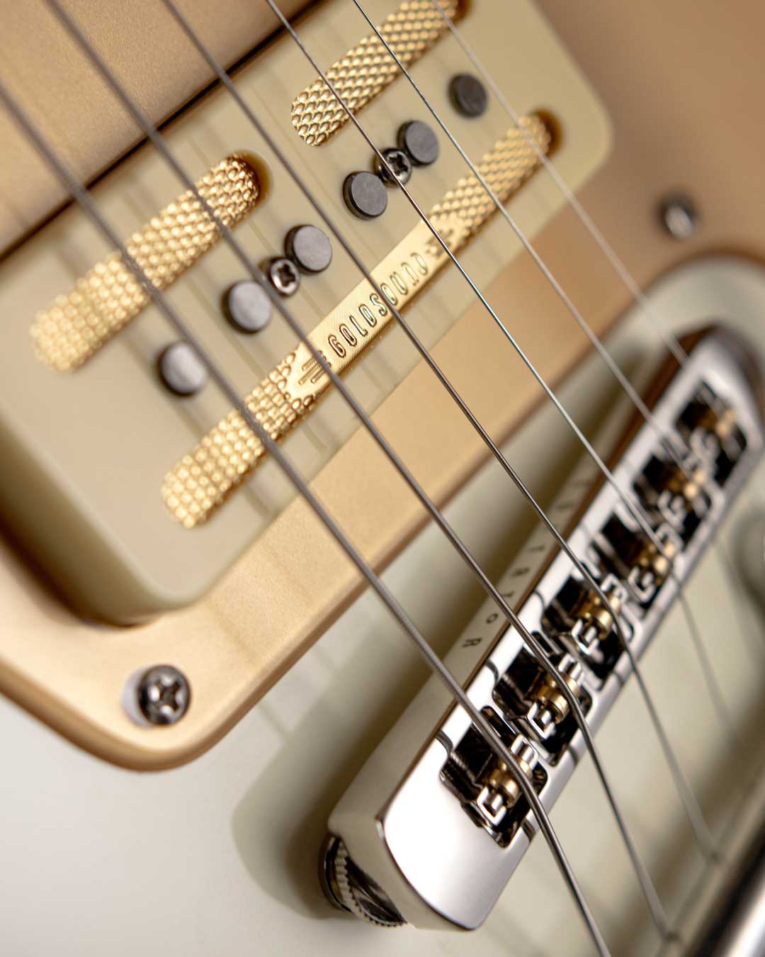 Wingman - Vintage White - Left Handed - Baum Guitars