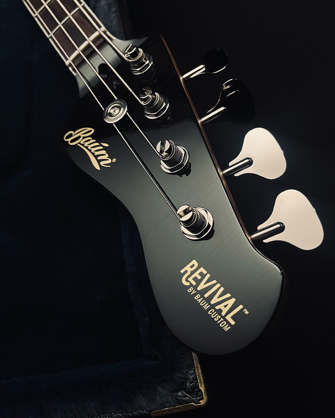 Revival Wingman Bass - Stone Blue | Custom Shop - Baum Guitars