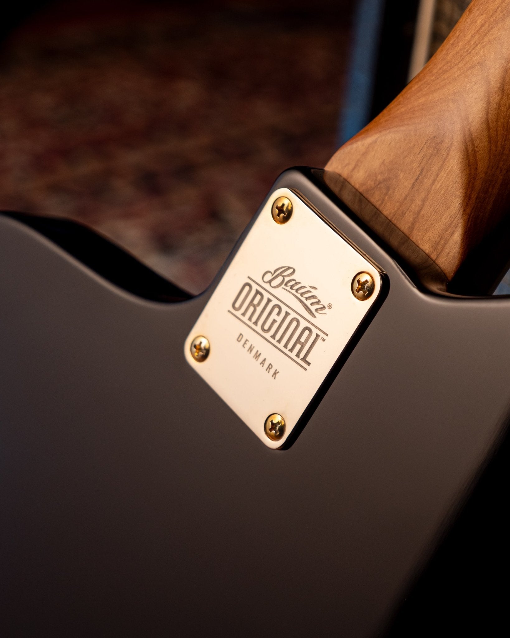 Wingman Bass - Pure Black - Baum Guitars