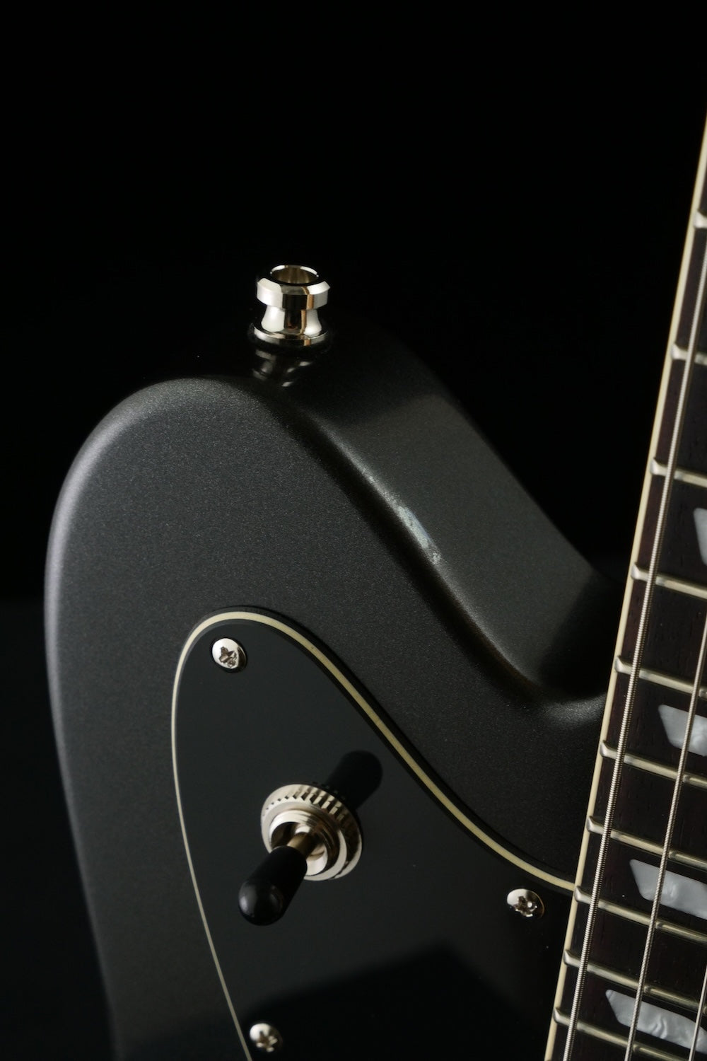 Revival #52 Conquer - Magnetic Black metallic | Custom Shop