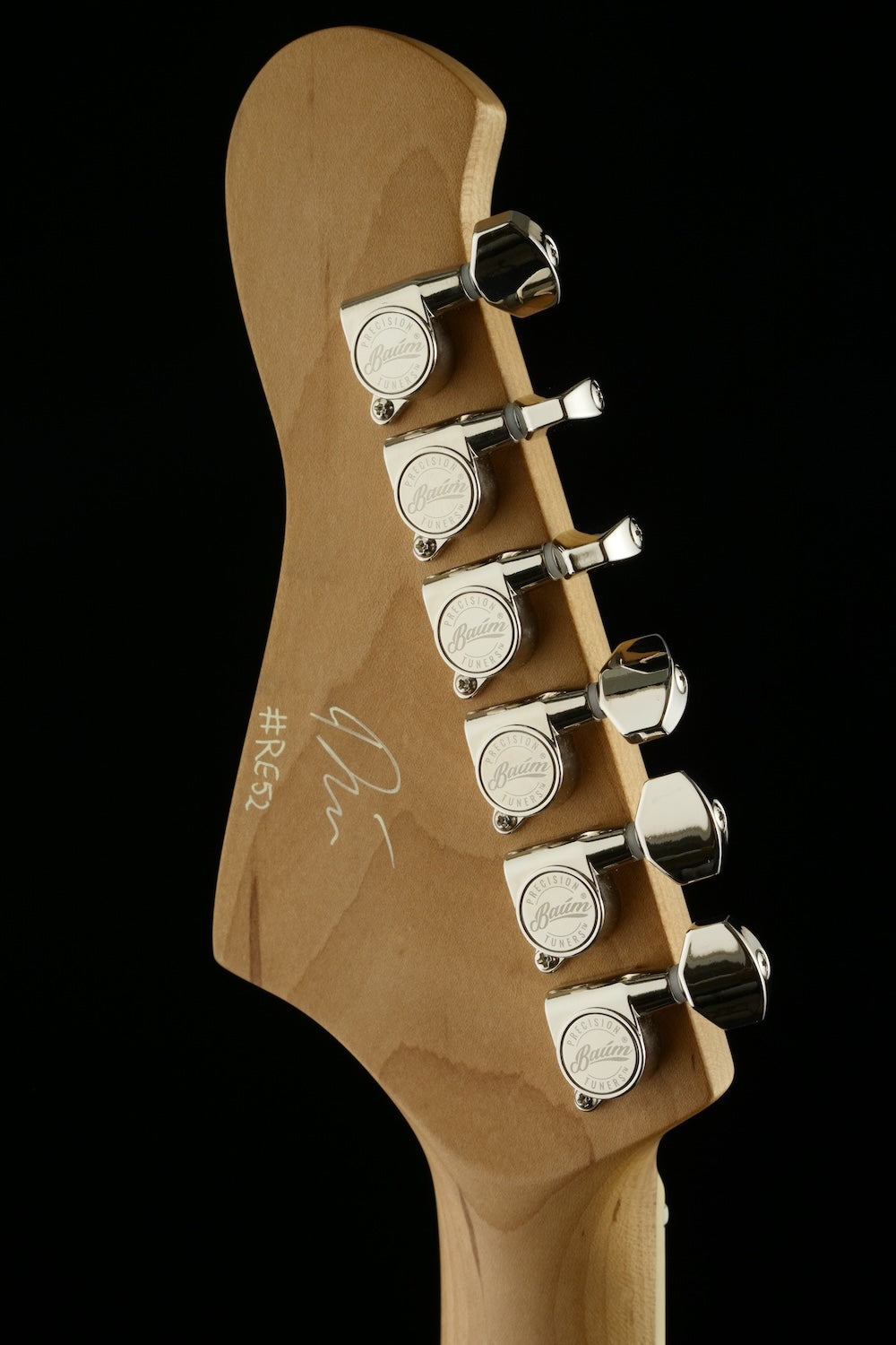 Revival #52 Conquer - Magnetic Black metallic | Custom Shop