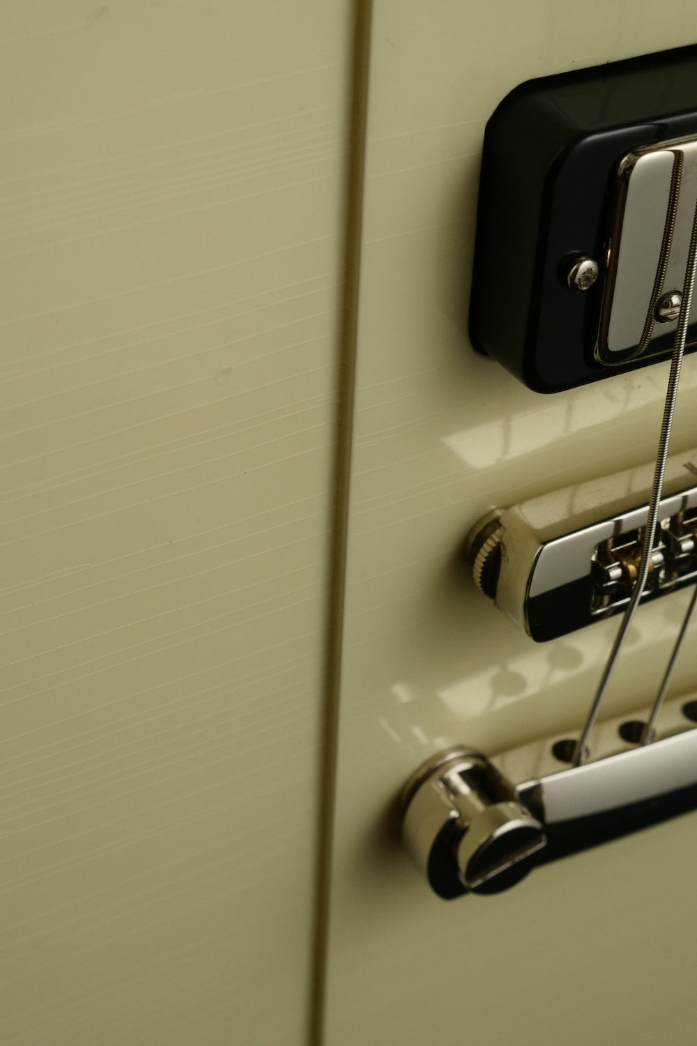 Revival #51 Backwing - Vintage White aged | Custom Shop