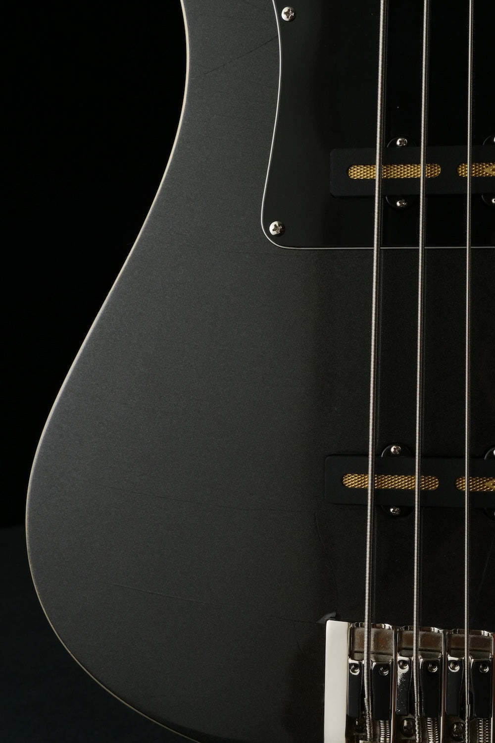 Revival #55 Nidhogg Bass - Magnetic Black & Orange metallic | Custom Shop