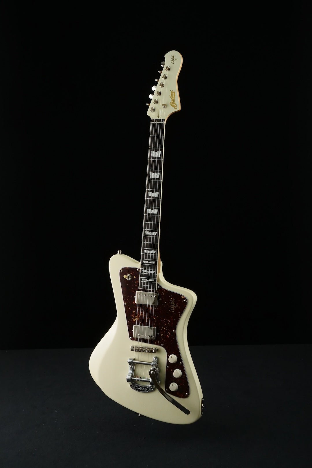 Wingman Deluxe - Vintage White (PROTOTYPE) - Baum Guitars