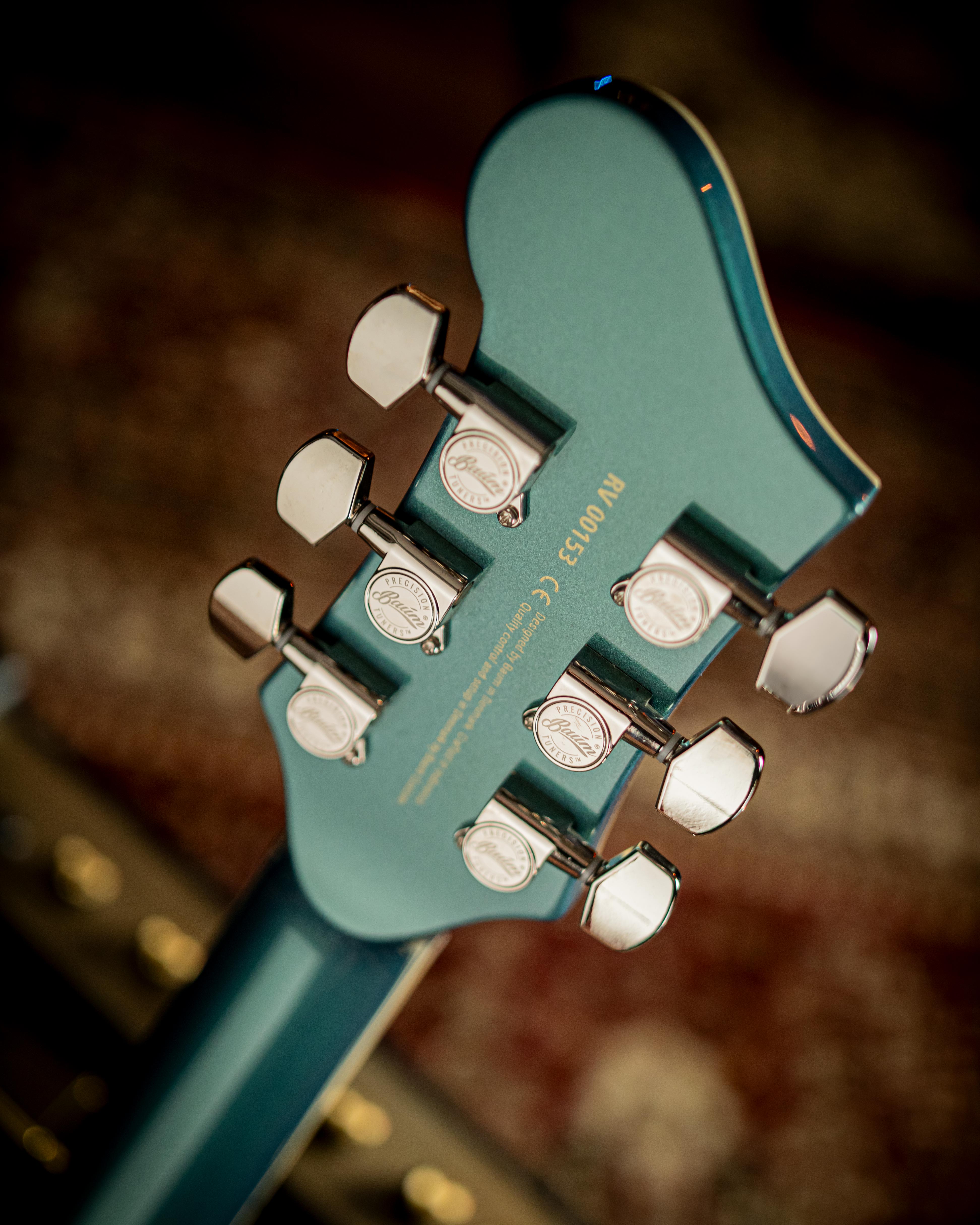 Revolte - Pelham Blue