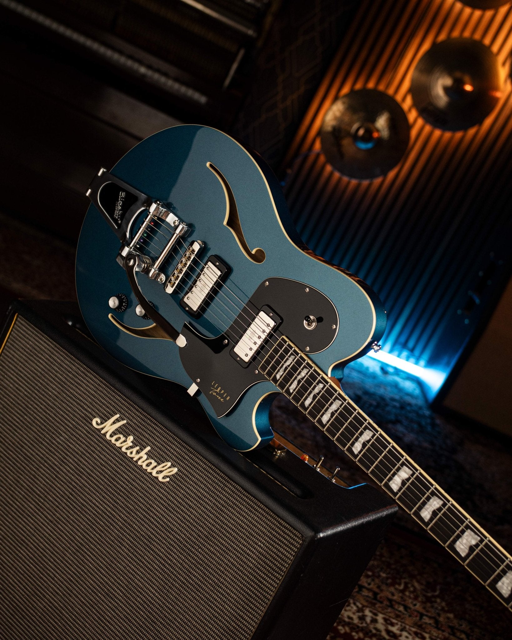 Leaper Tone - Dolphin Blue - Baum Guitars