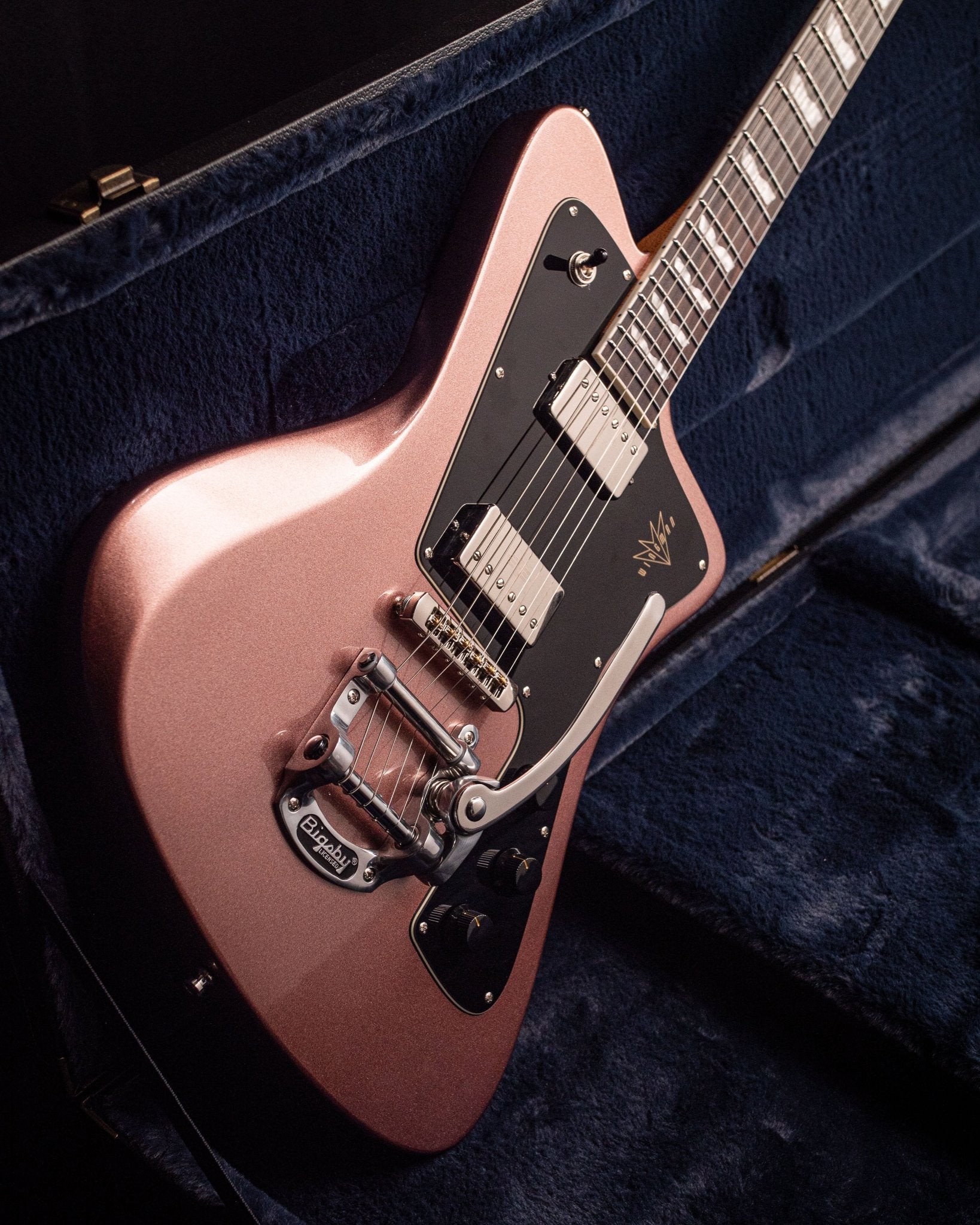 Wingman Deluxe - Burgundy Mist - Baum Guitars