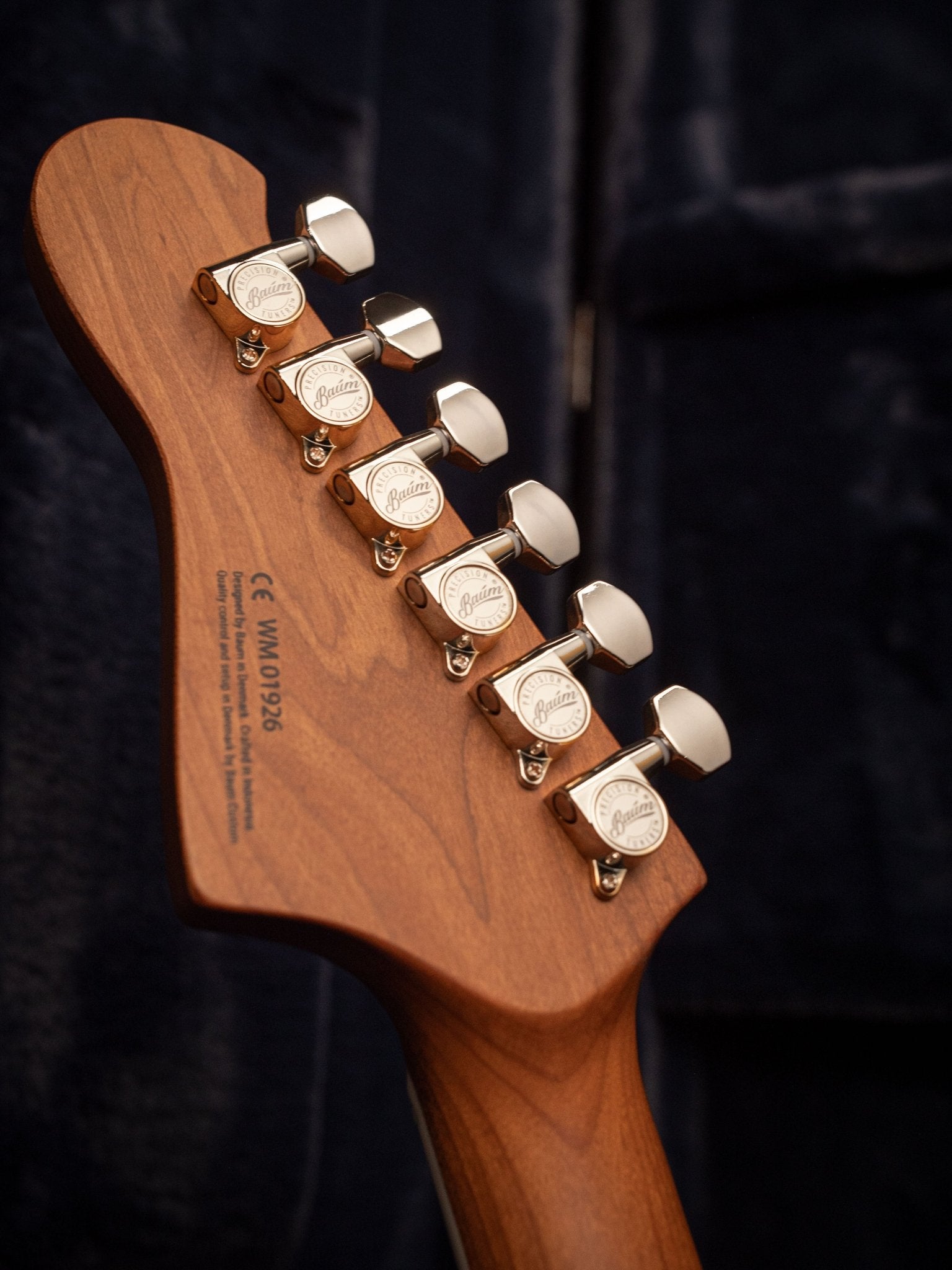 Wingman Deluxe - Siena Pearl - Baum Guitars