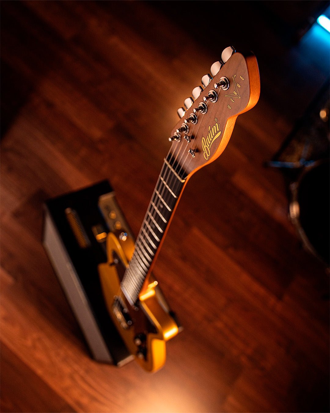 Verve - Amber Gold - Baum Guitars